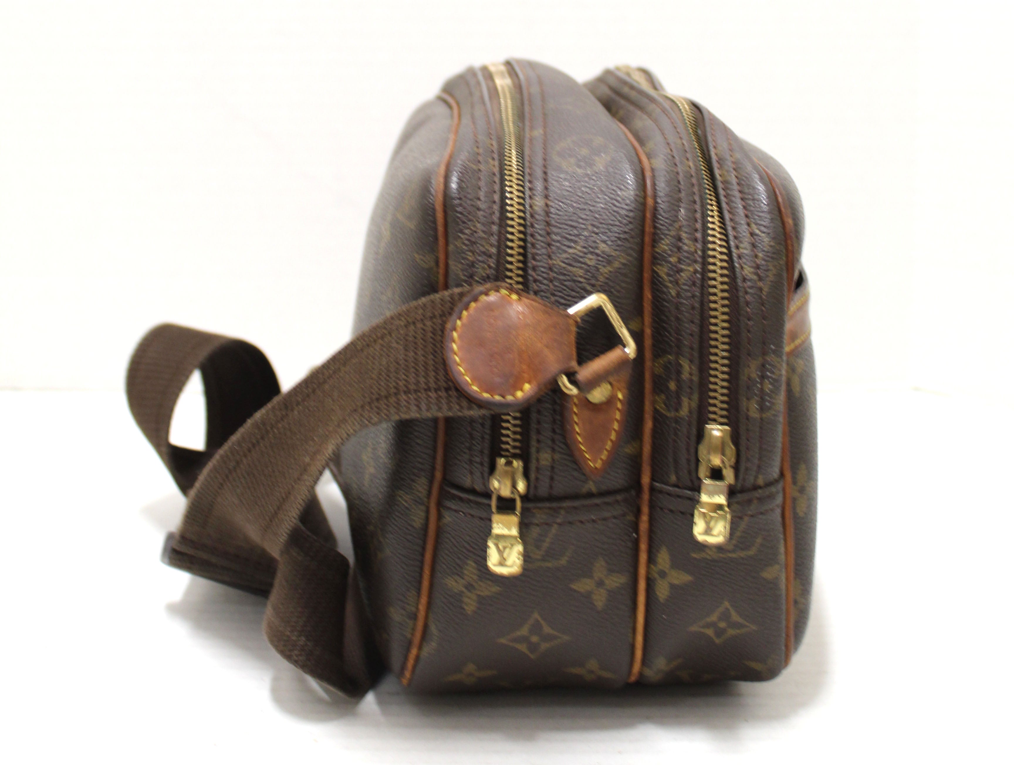 Authentic Louis Vuitton Class Monogram Reporter PM Messenger Bag