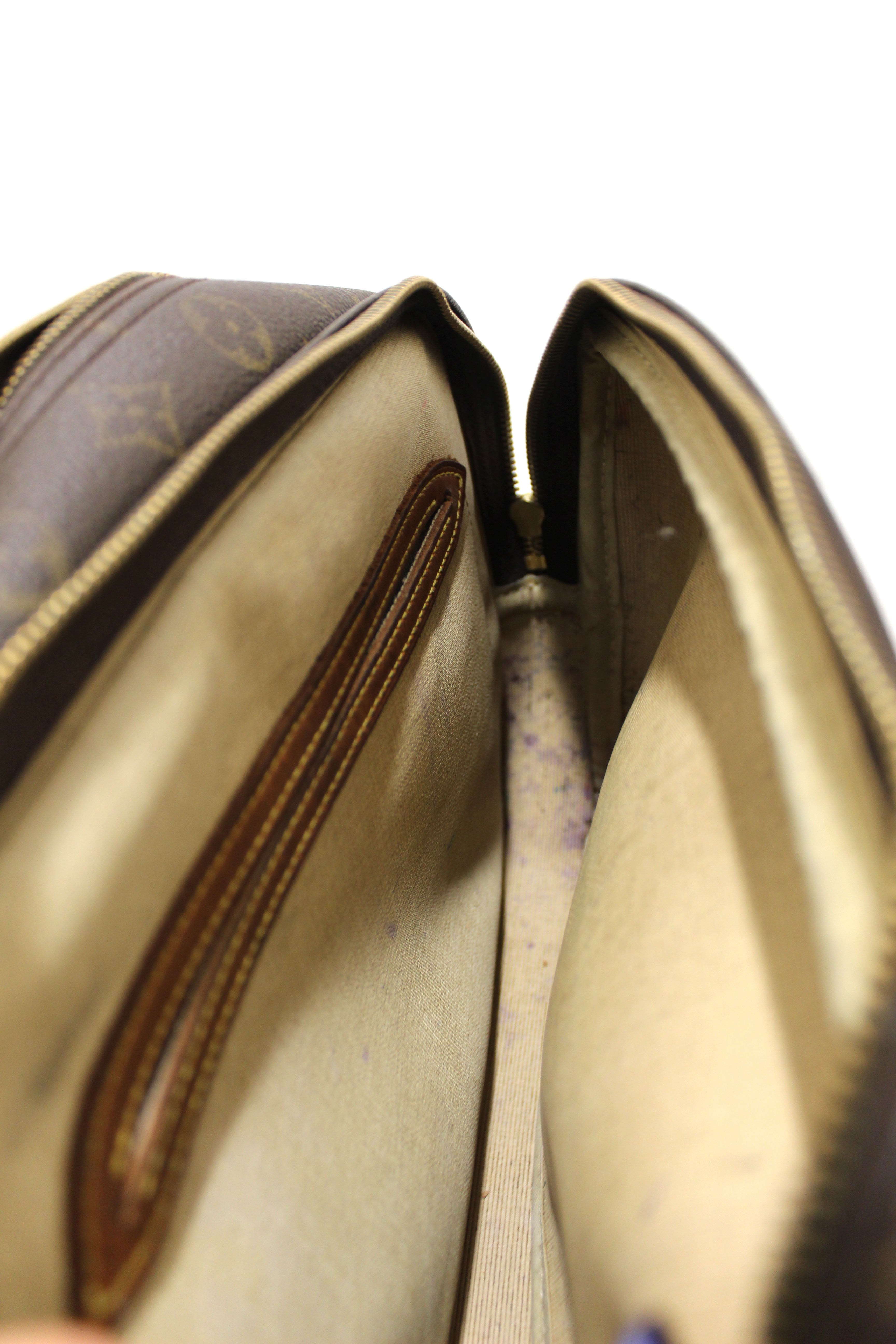 Authentic Louis Vuitton Class Monogram Reporter PM Messenger Bag