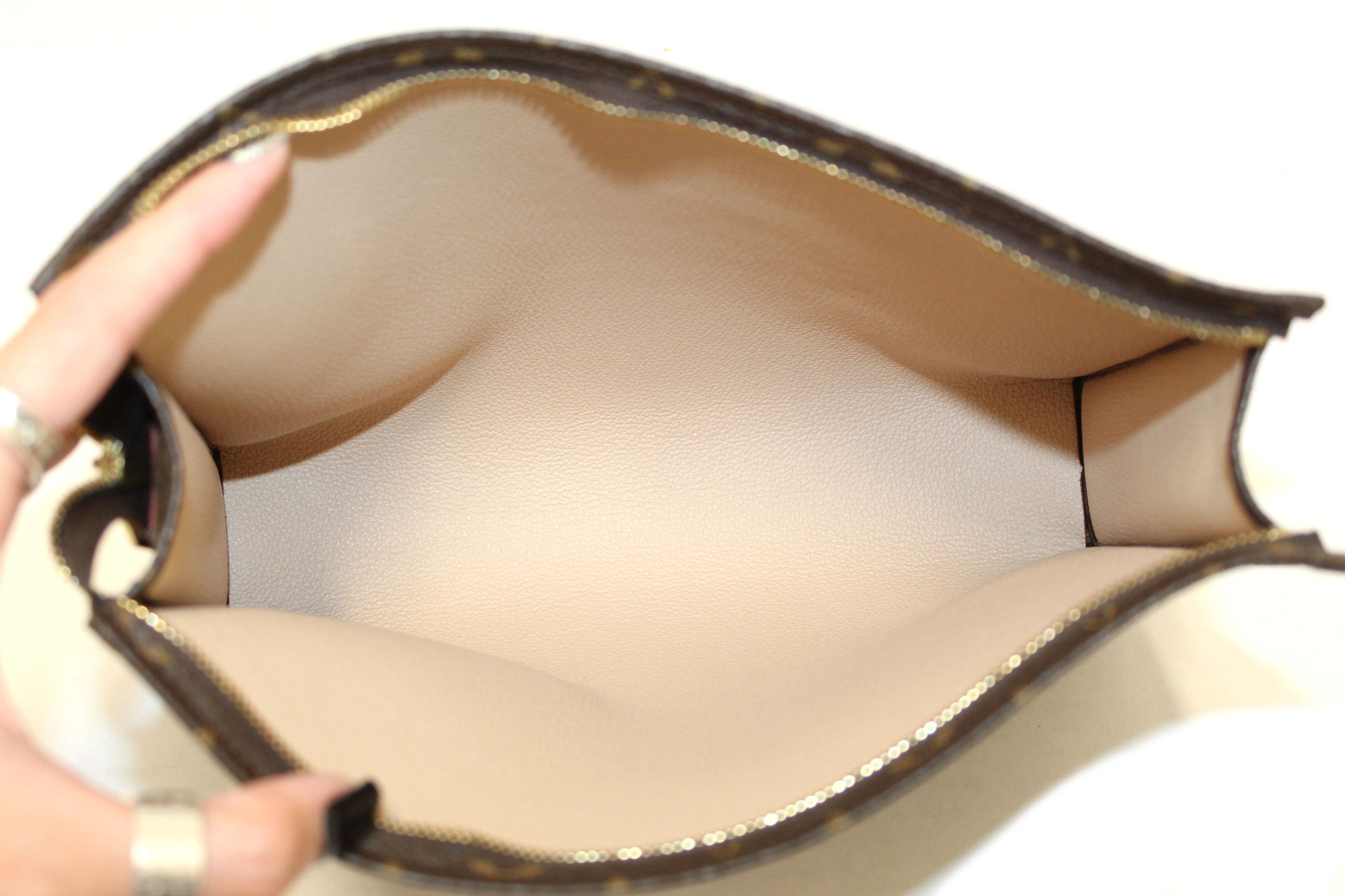 Authentic Louis Vuitton Classic Monogram Toiletry Pouch 26