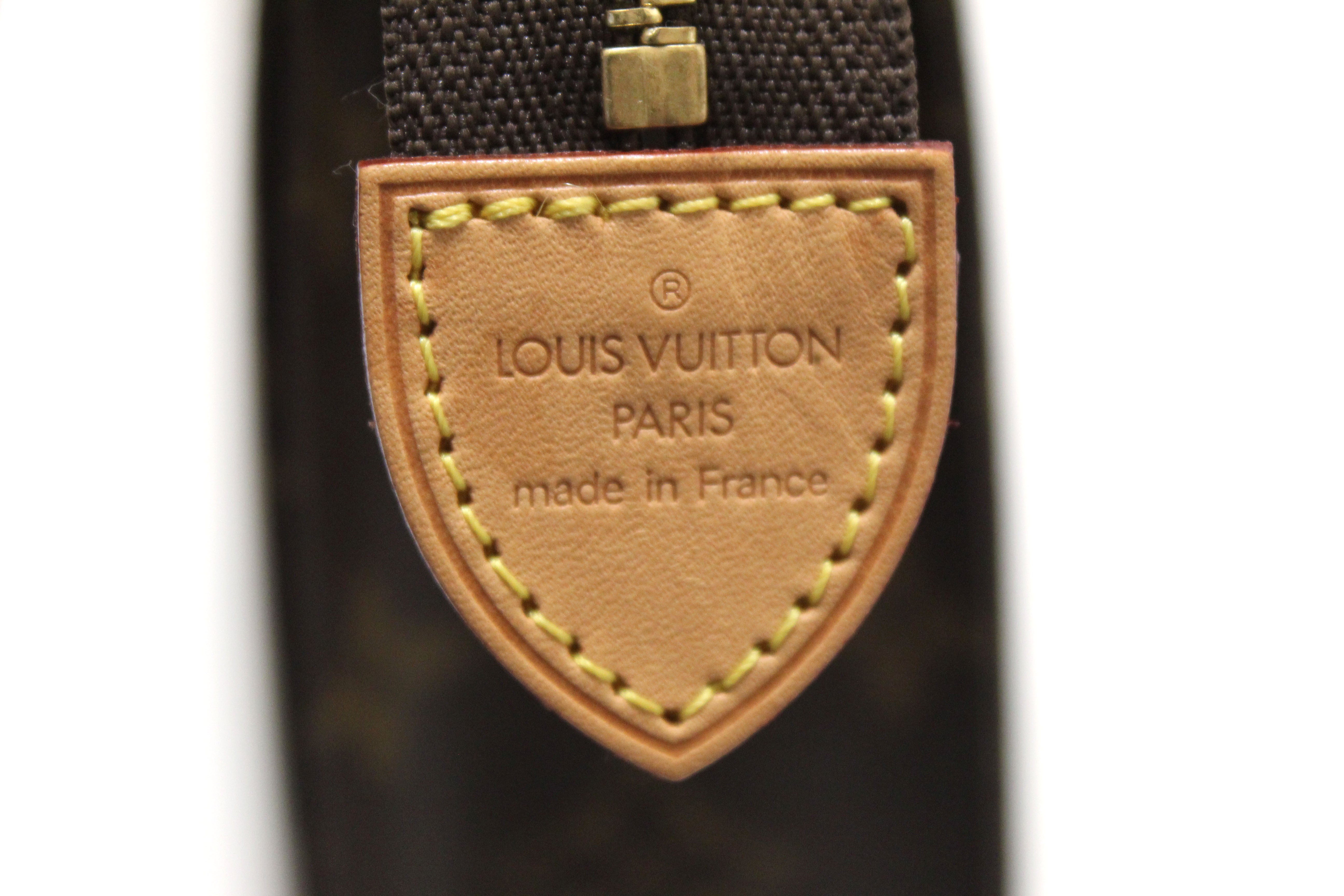 Authentic Louis Vuitton Classic Monogram Toiletry Pouch 26