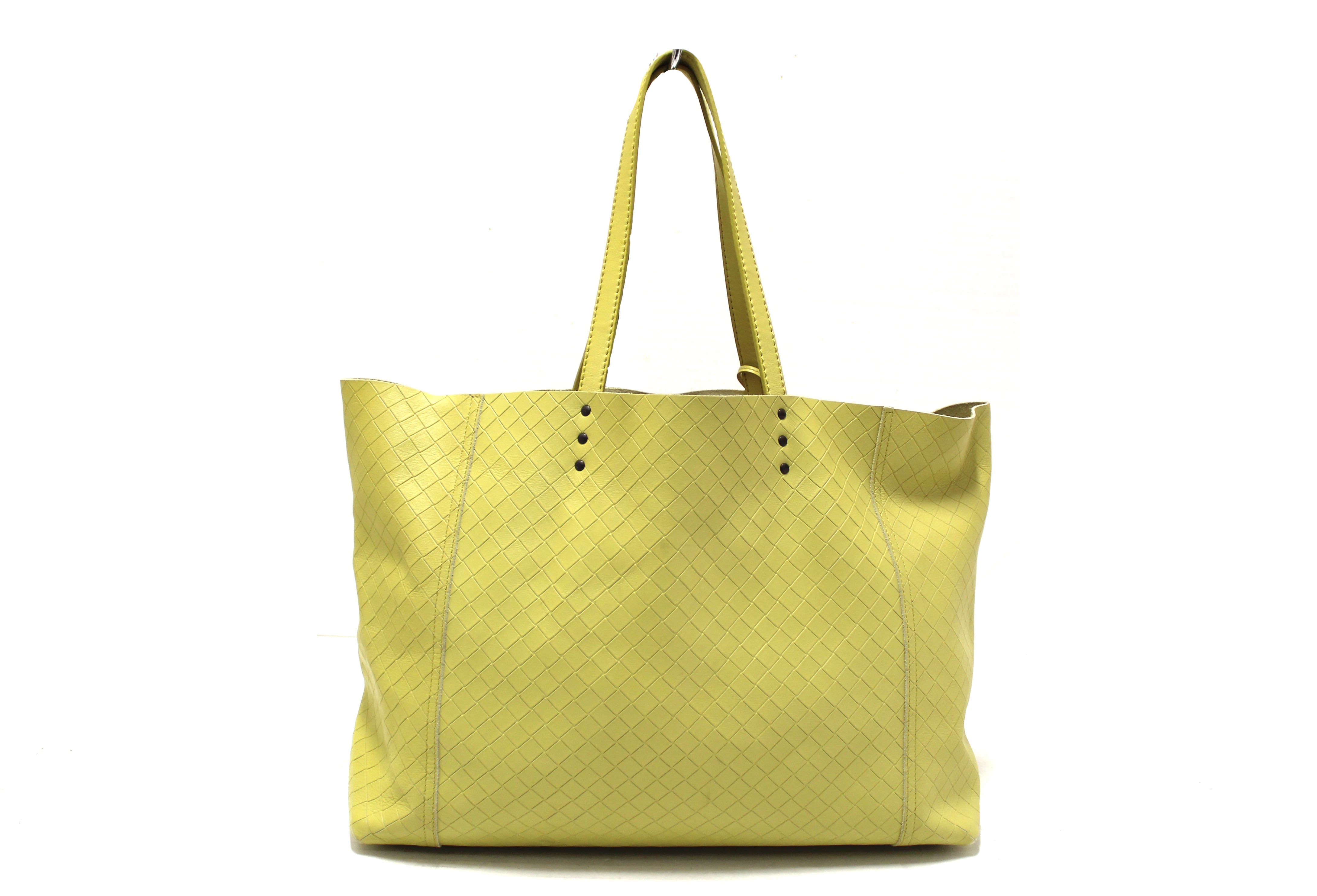 Authentic Bottega Veneta Intrecciato Embossed Green Leather Tote