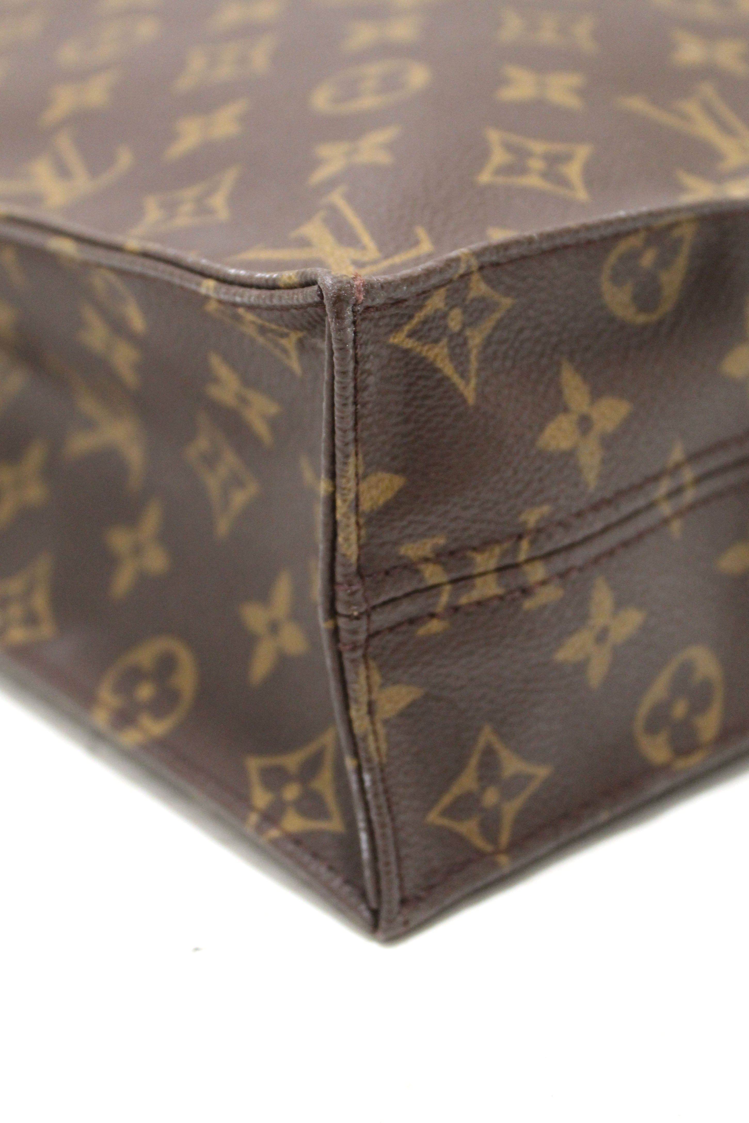 Authentic Louis Vuitton Classic Monogram Sac Plat Handbag