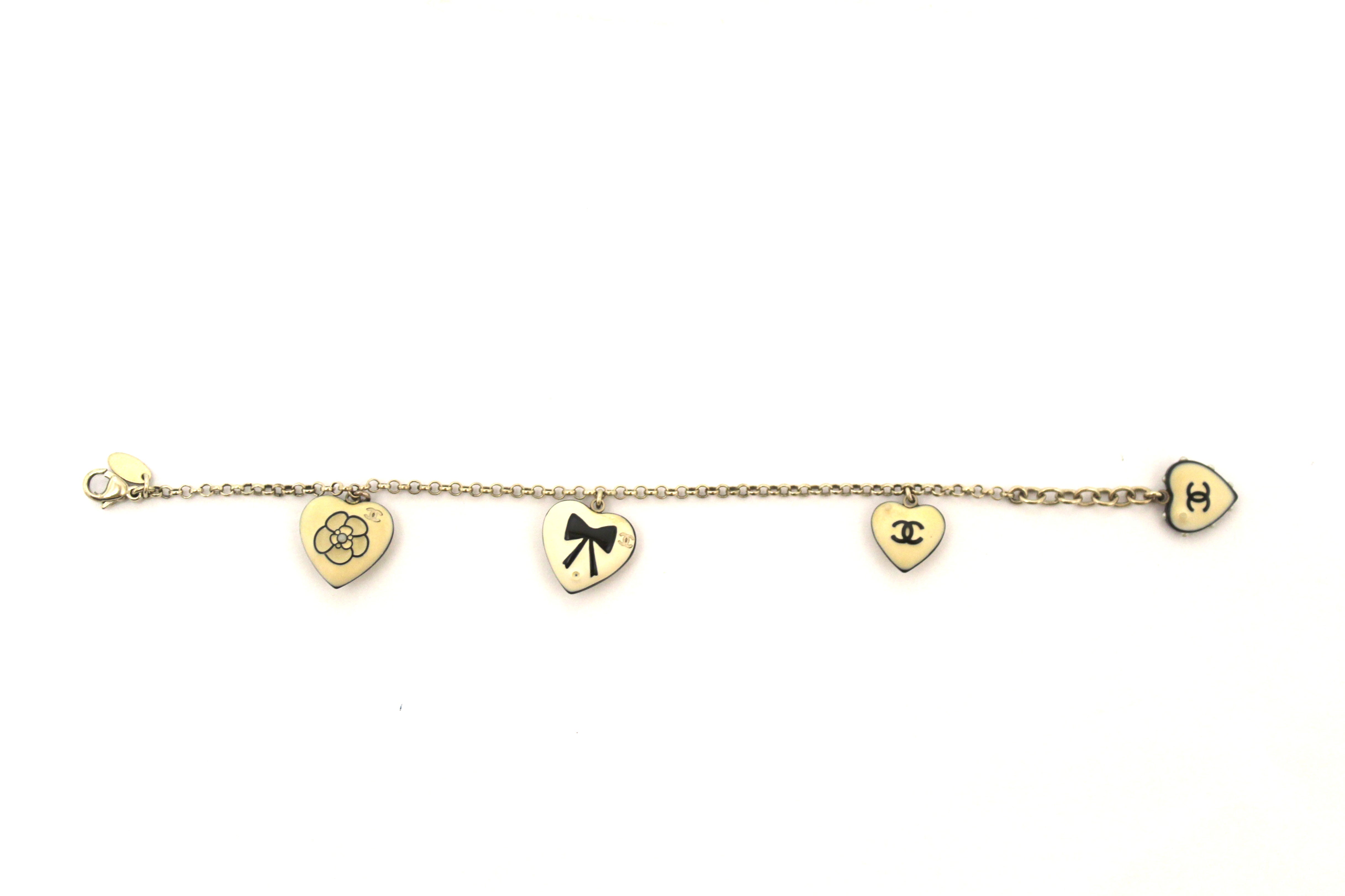 Authentic Chanel Vintage Beige Enamel Mini Heart Pendant Bracelet