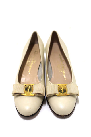 Authentic Salvatore Ferragamo Calfskin White Leather Kitten Heel with Bow Size 6B