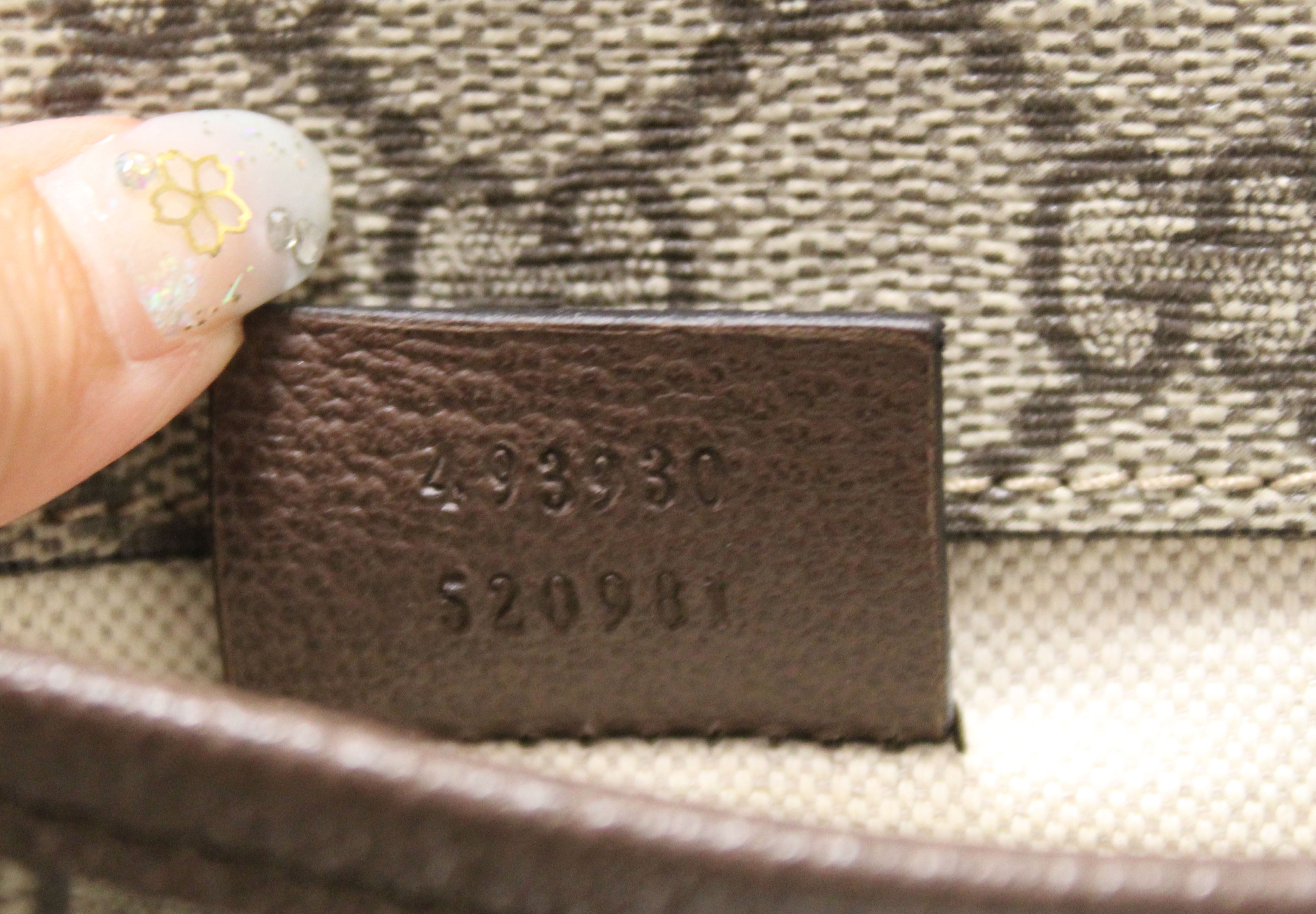 Authentic Gucci Brown GG Supreme Neo Vintage Belt Bag