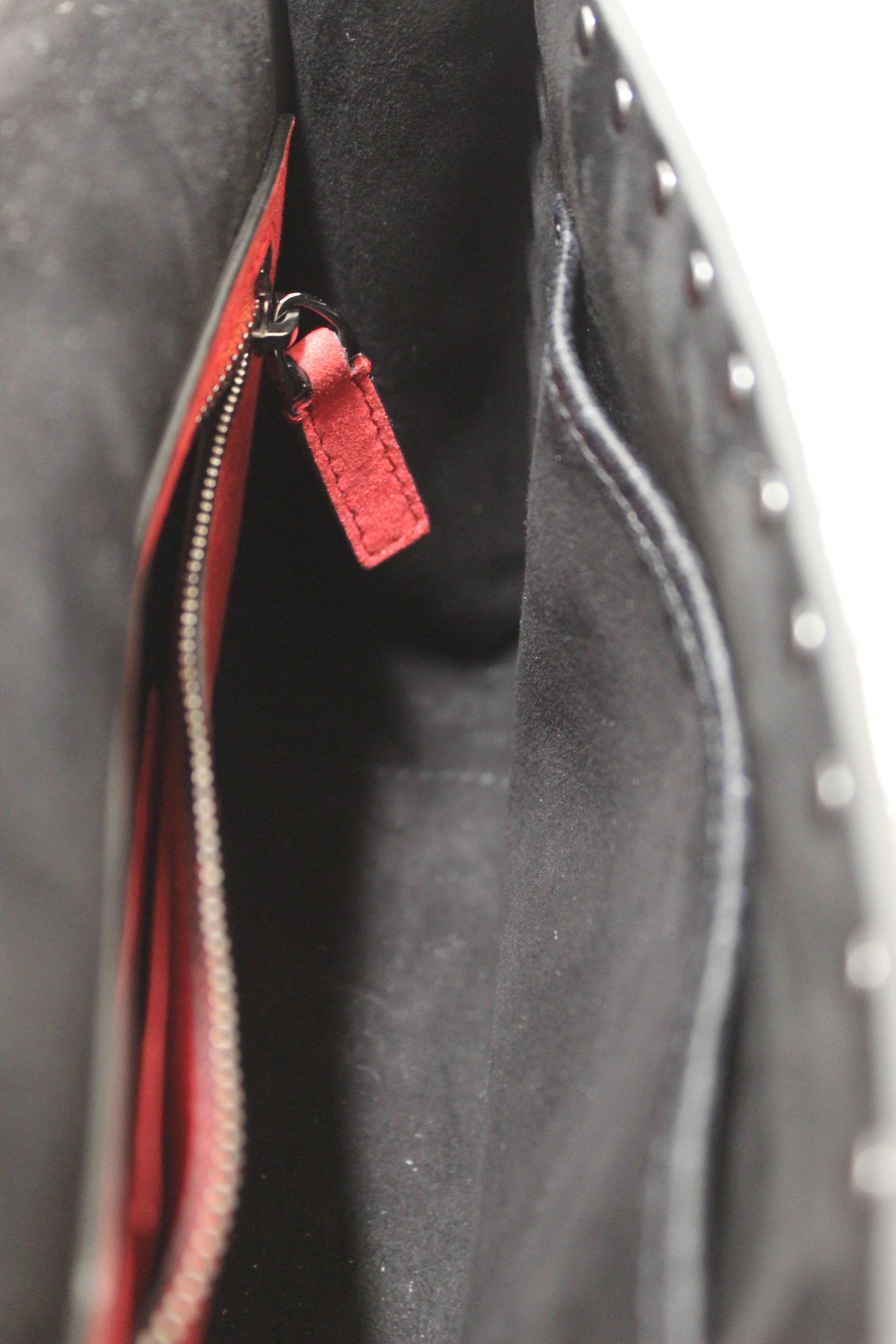 Authentic Valentino Garavani Black Quilted Nappa Leather Rockstud Spike Medium Shoulder Bag