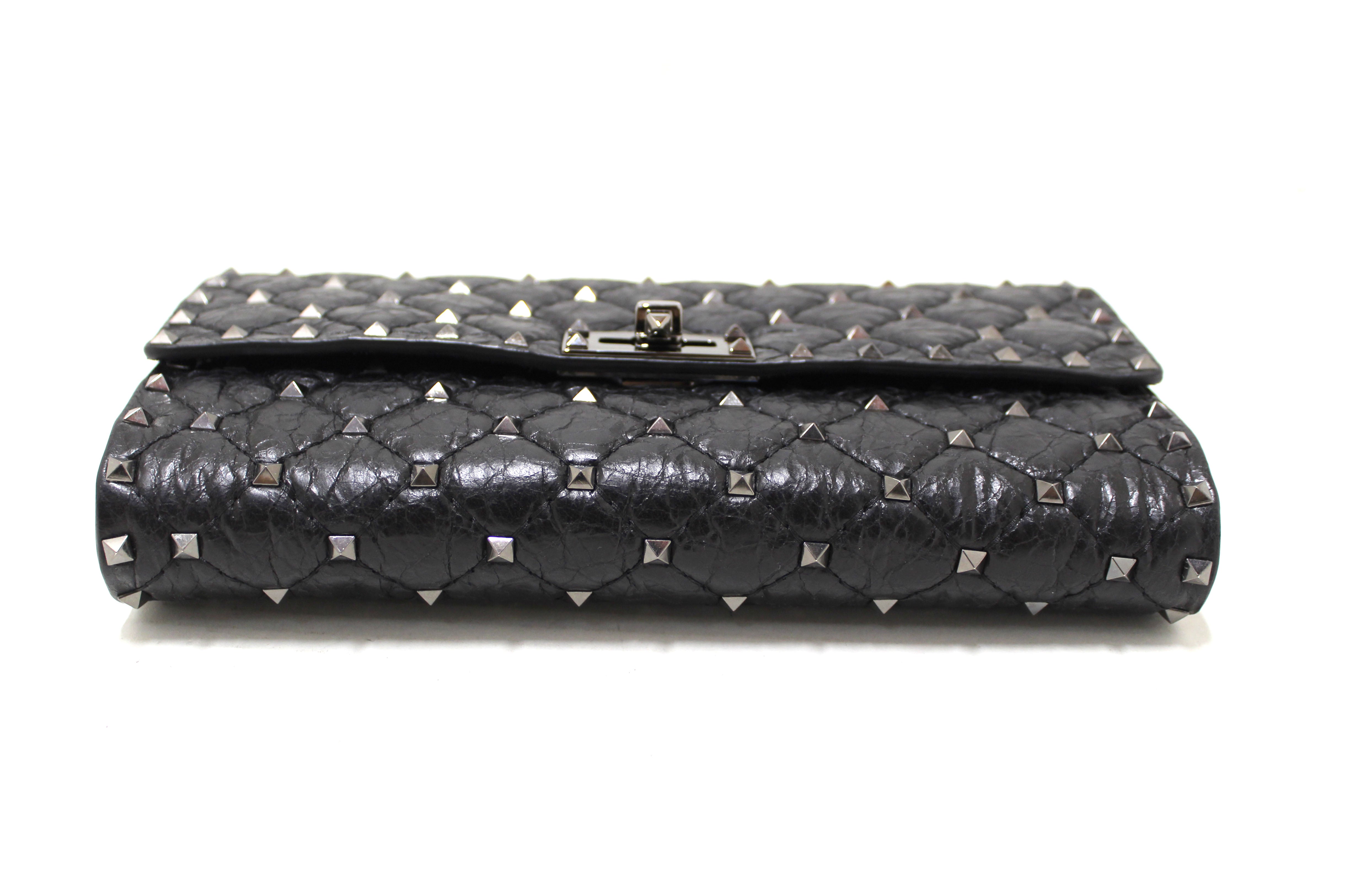 Authentic Valentino Garavani Black Quilted Nappa Leather Rockstud Spike Crossbody Clutch Bag