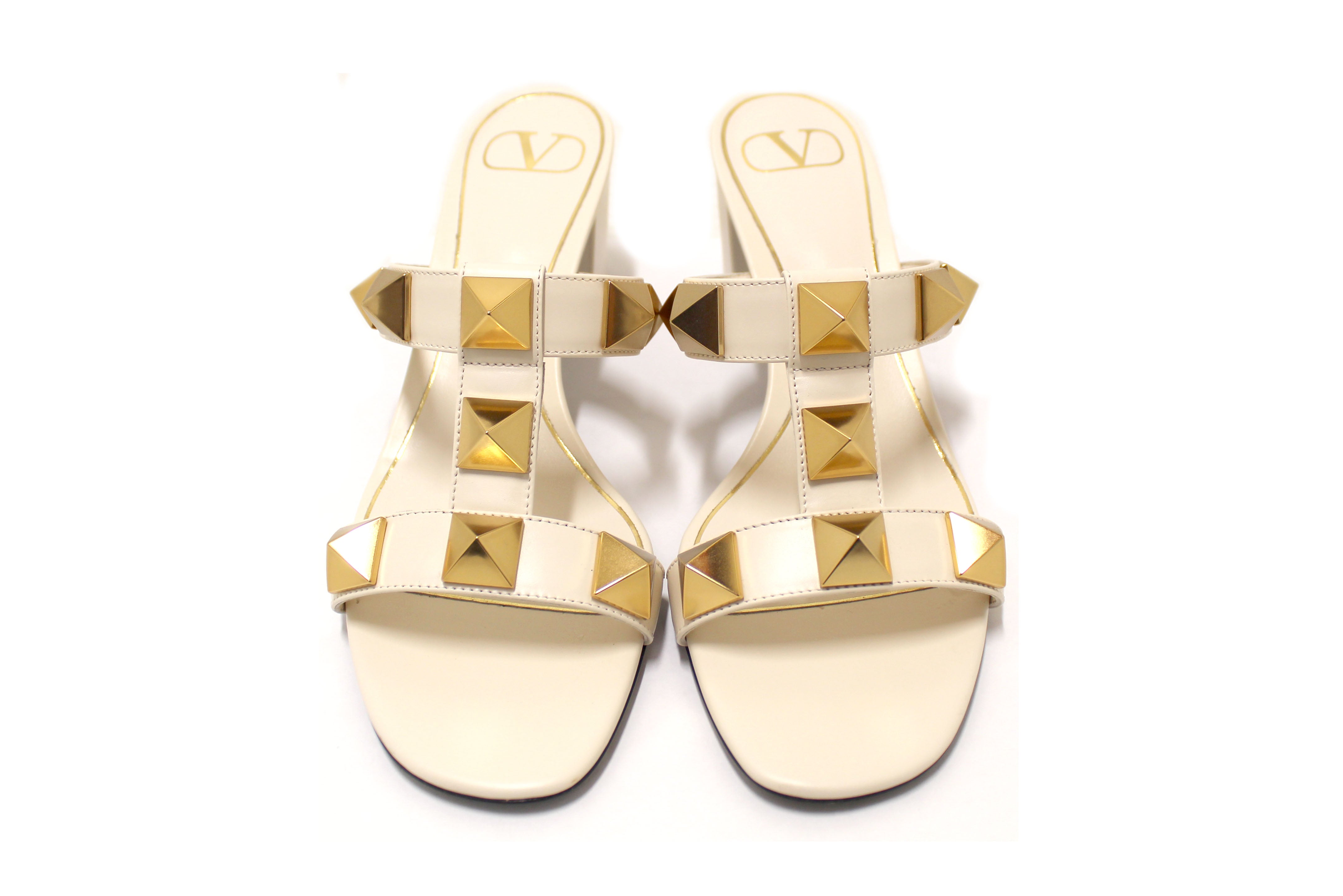 Authentic Valentino Garavani White Leather Roman Stud Sandals Size 38.5