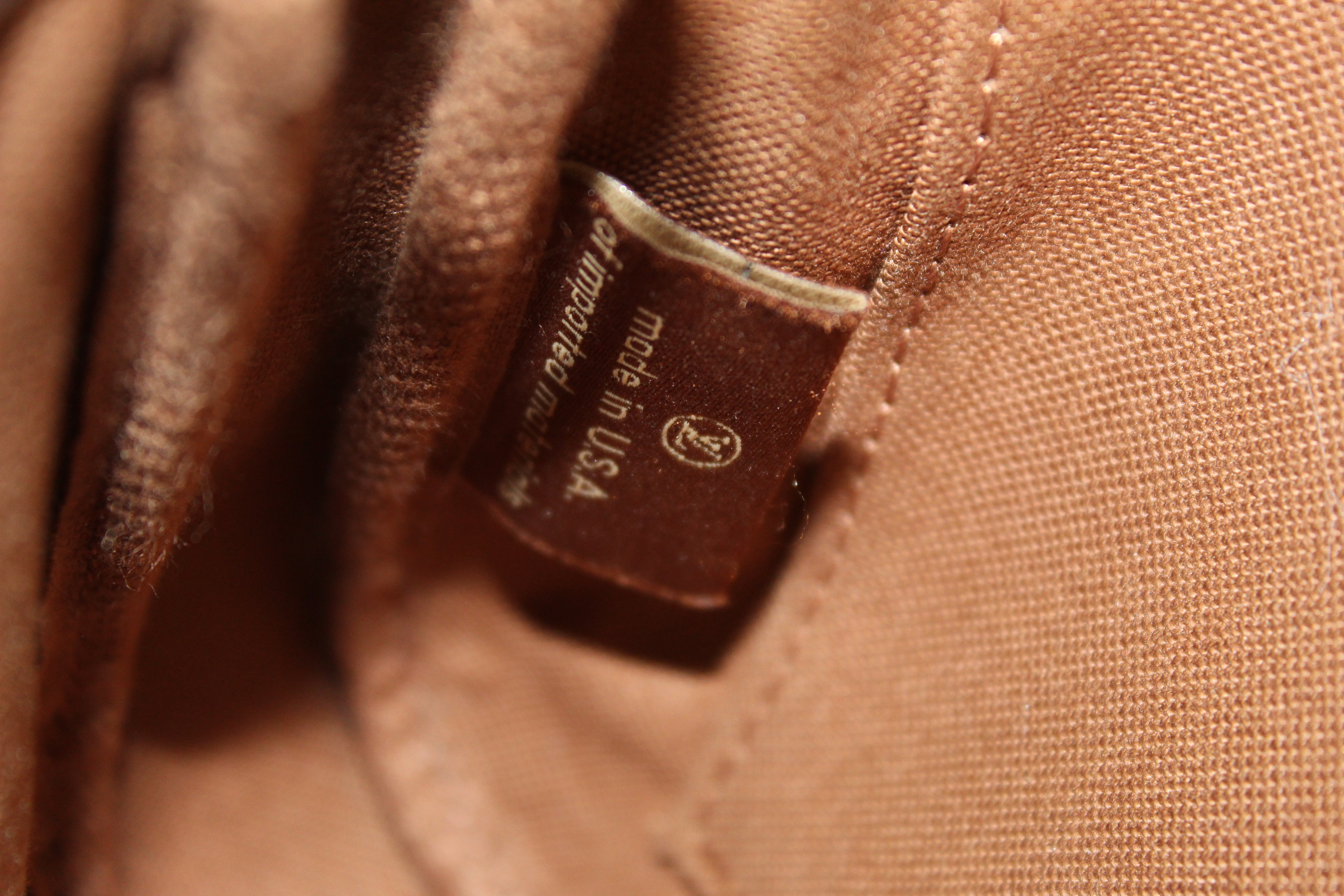 Authentic Louis Vuitton Classic Monogram Light Pink Strap Multi-Pochette Accessoires Bag