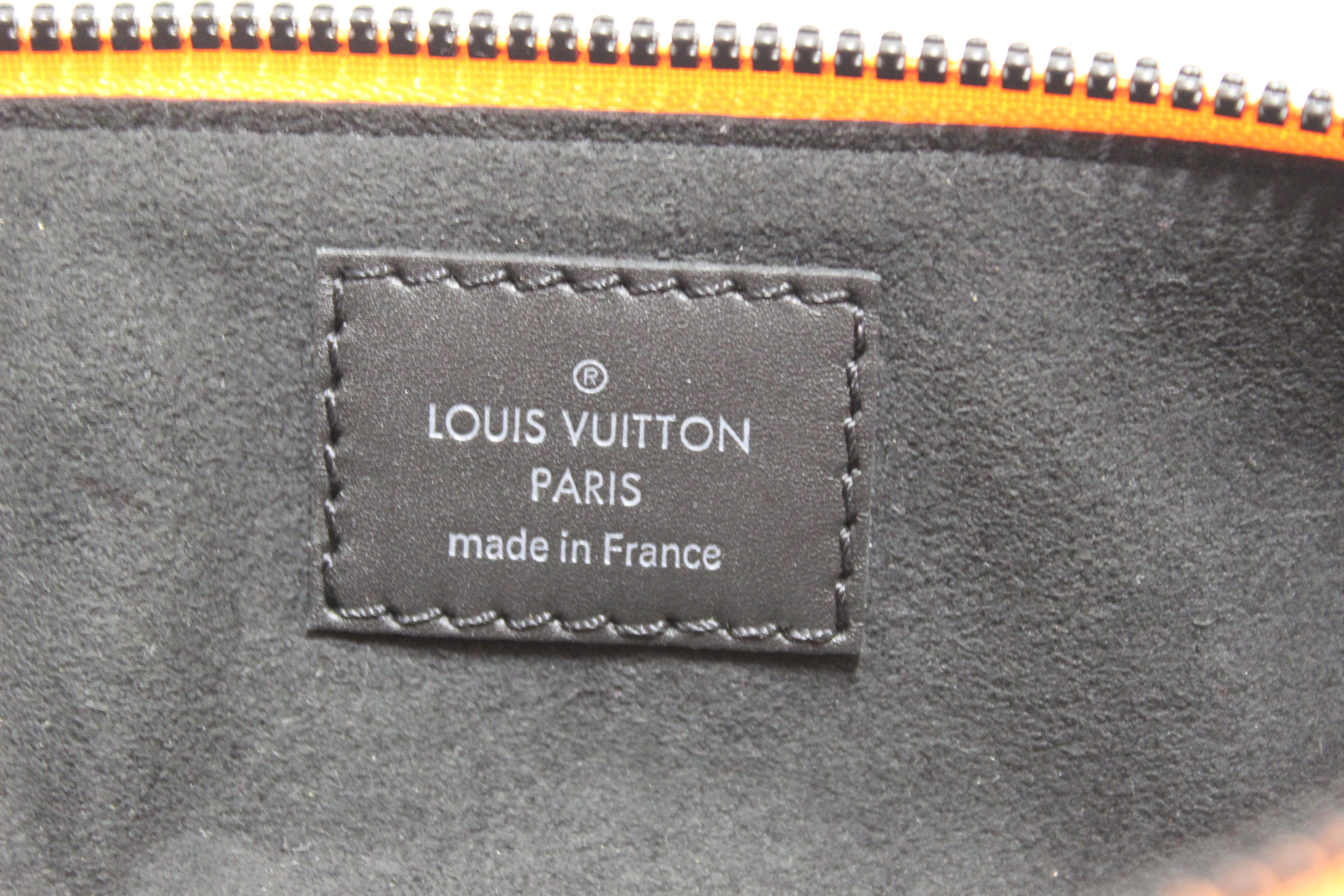 Authentic Louis Vuitton Limited Edition Monogram Friends Elizabeth Pencil Pouch