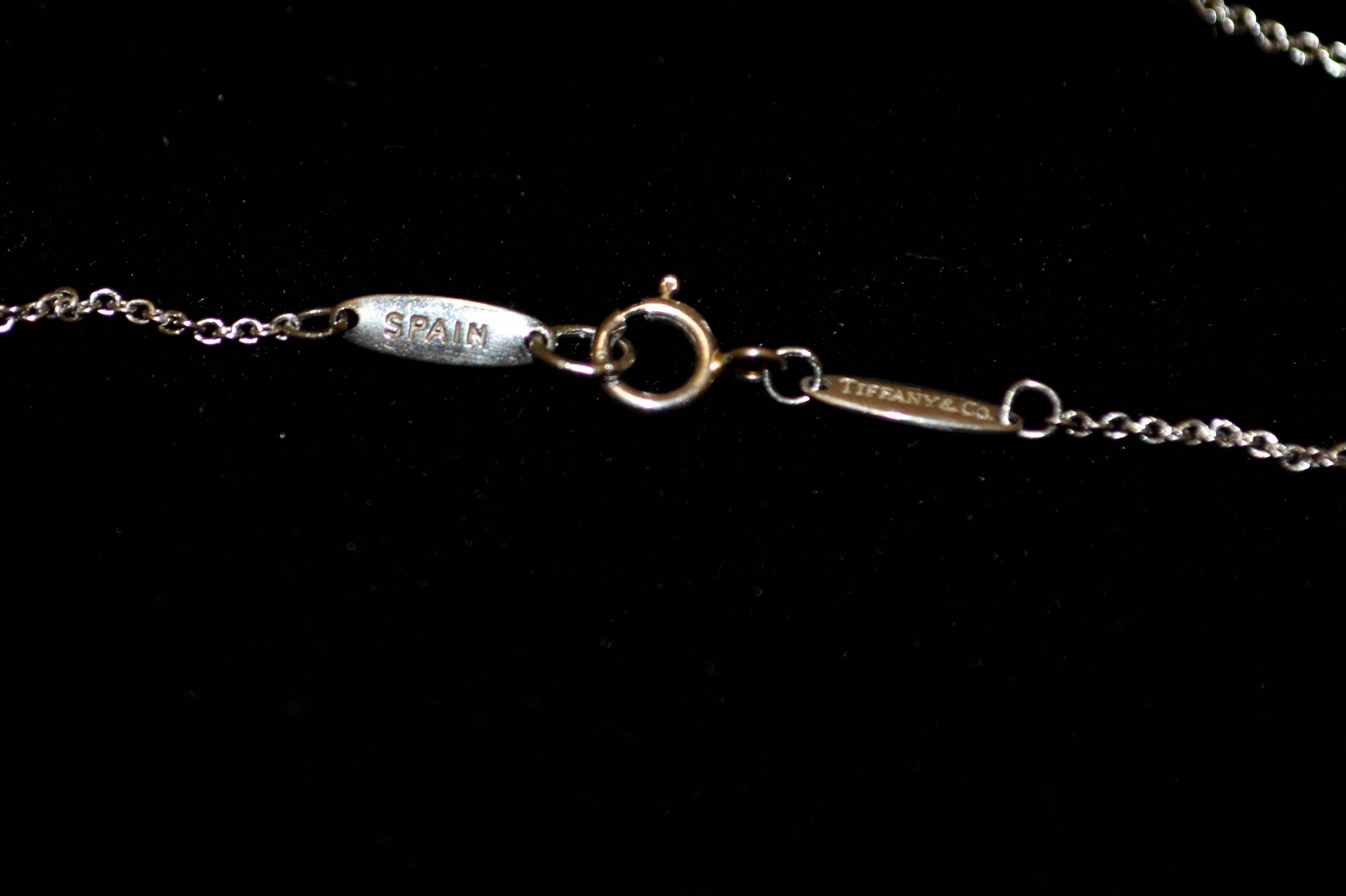 Authentic Tiffany & Co. Peretti Platinum Mini Open Heart Pendant Necklace 14.25"