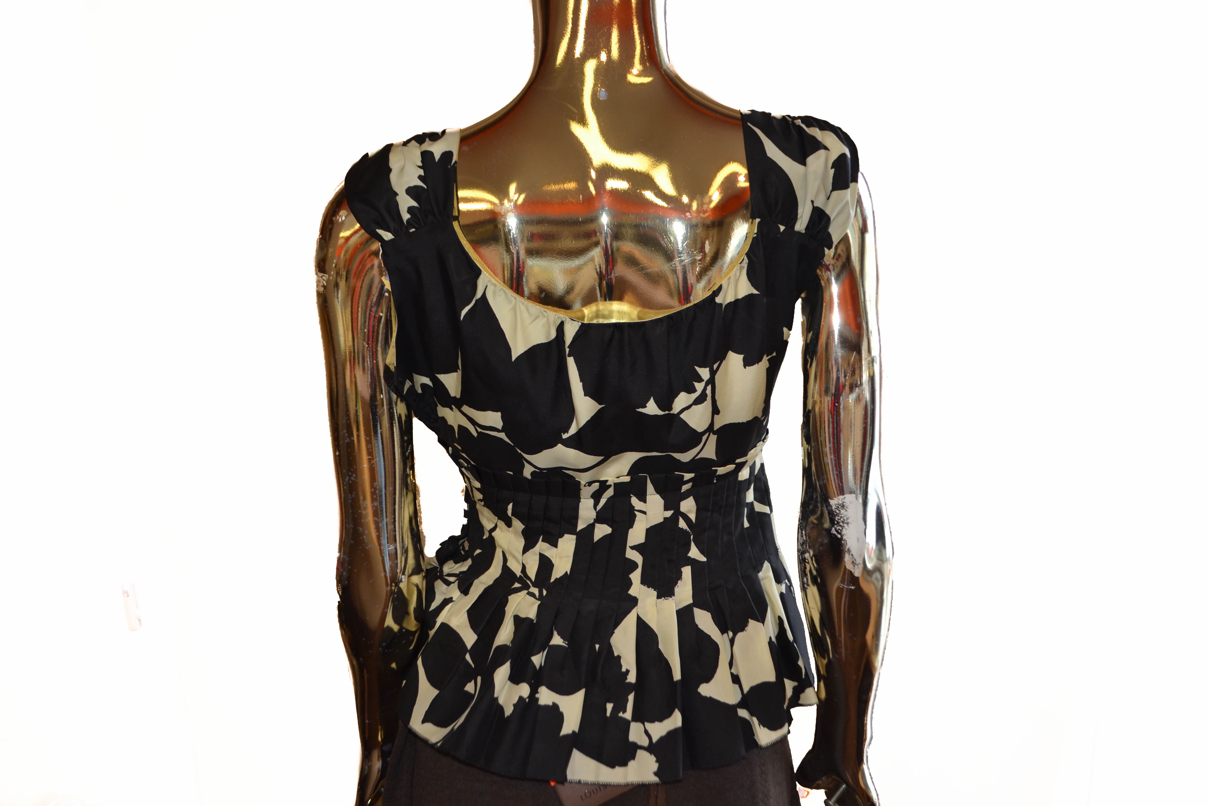 Authentic Moschino Black And Beige Floral Tank Top Size 4