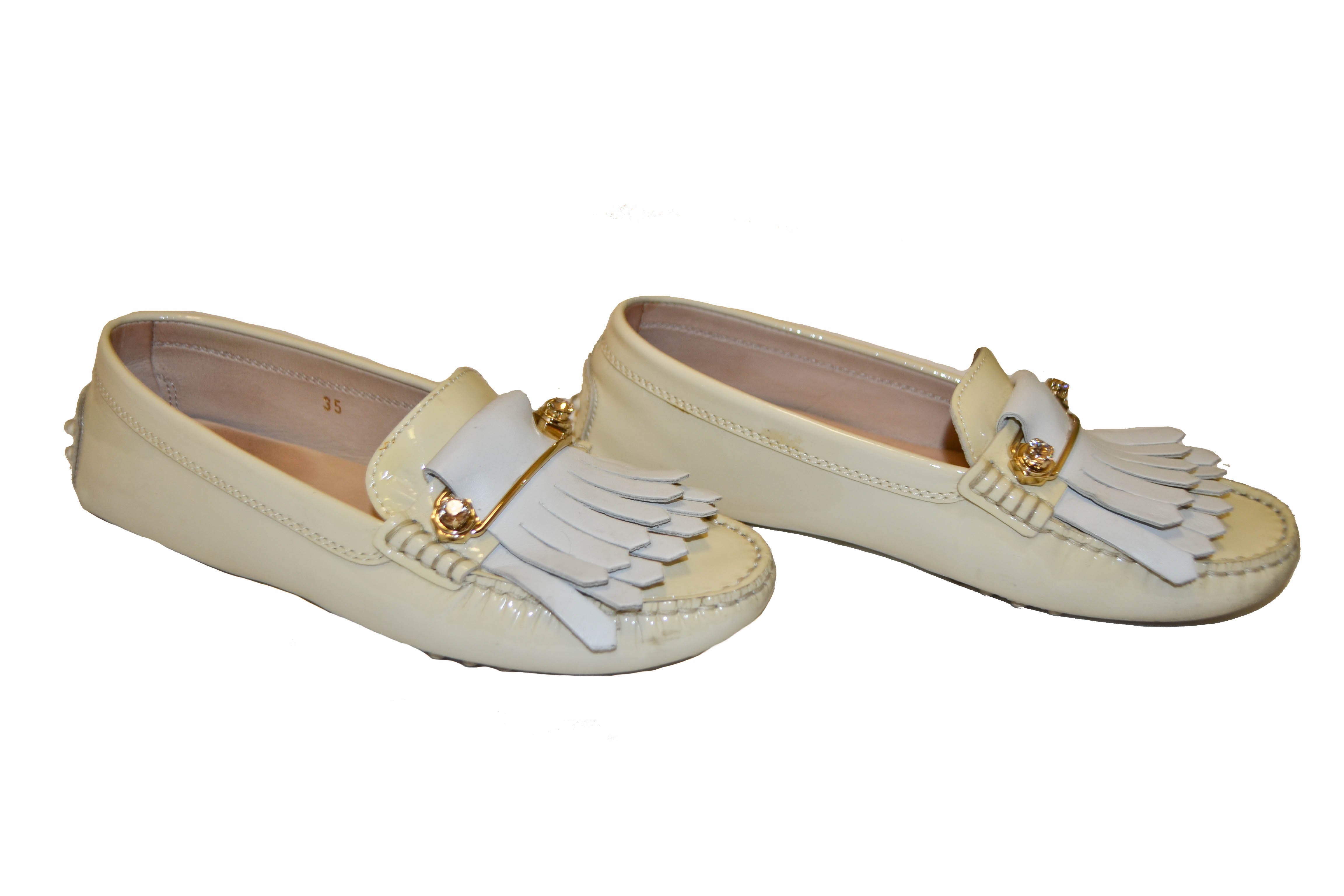Authentic Tod's Beige Gommino Pin Patent Leather Driving Shoes Size 35
