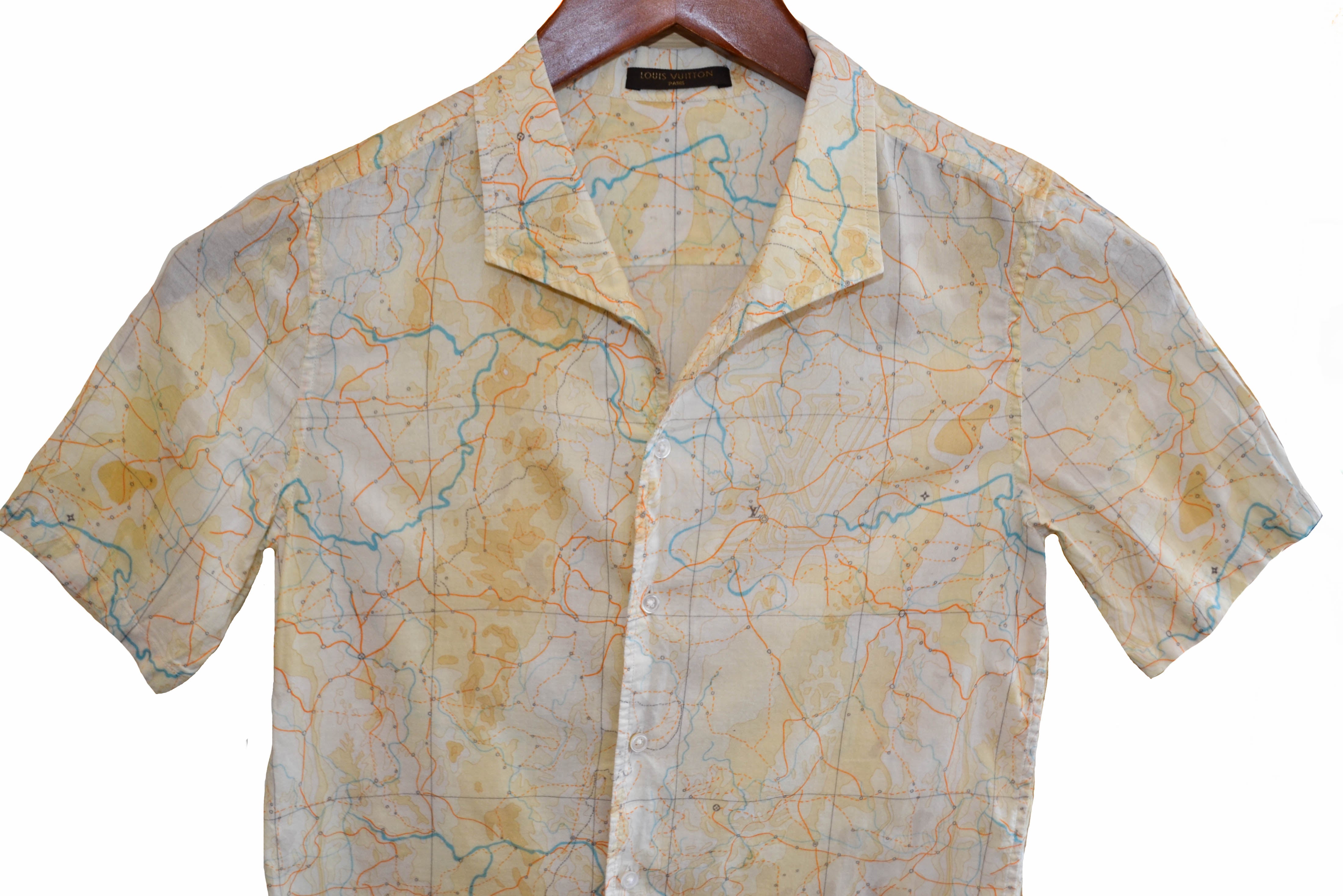 Authentic Louis Vuitton Boys Beige Button Up Shirt Size 8