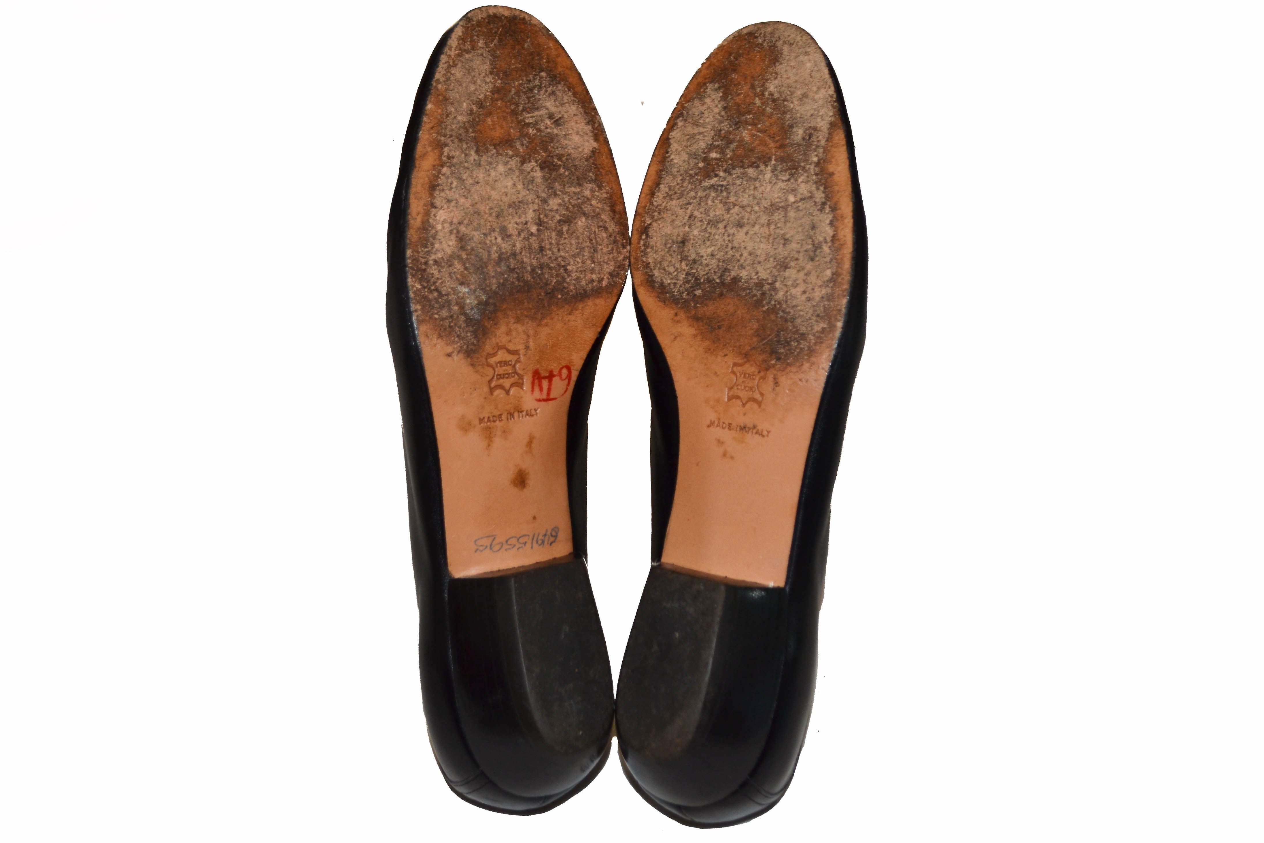 Authentic Salvatore Ferragamo Black/White Kiltie Tassel Loafer Size 6 B