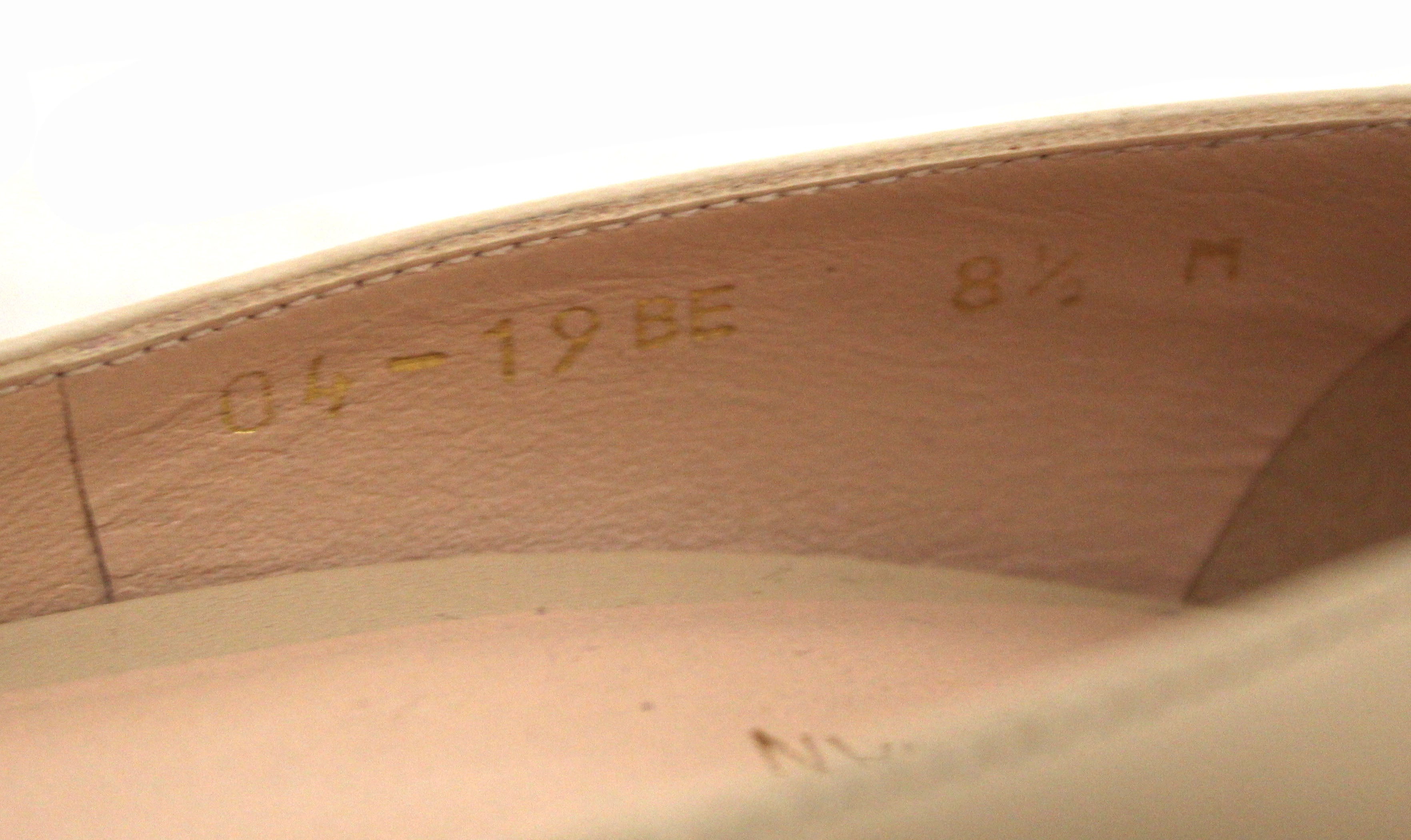 Authentic Stuart Weitzman Nude Smooth Leather Anny 105MM Pump Shoes Size 8.5 Shoes