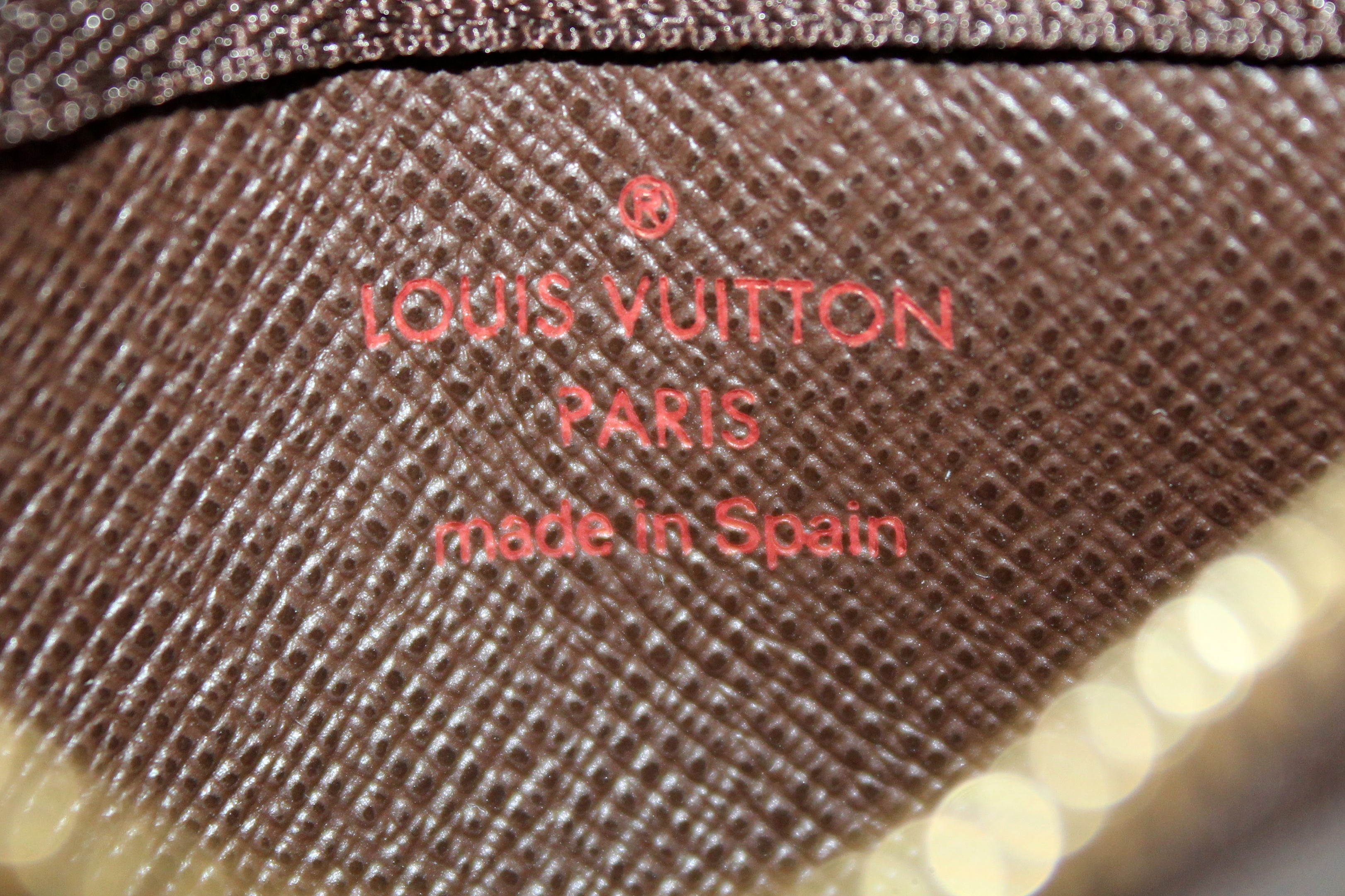 Authentic Louis Vuitton Damier Ebene Canvas Key Pouch