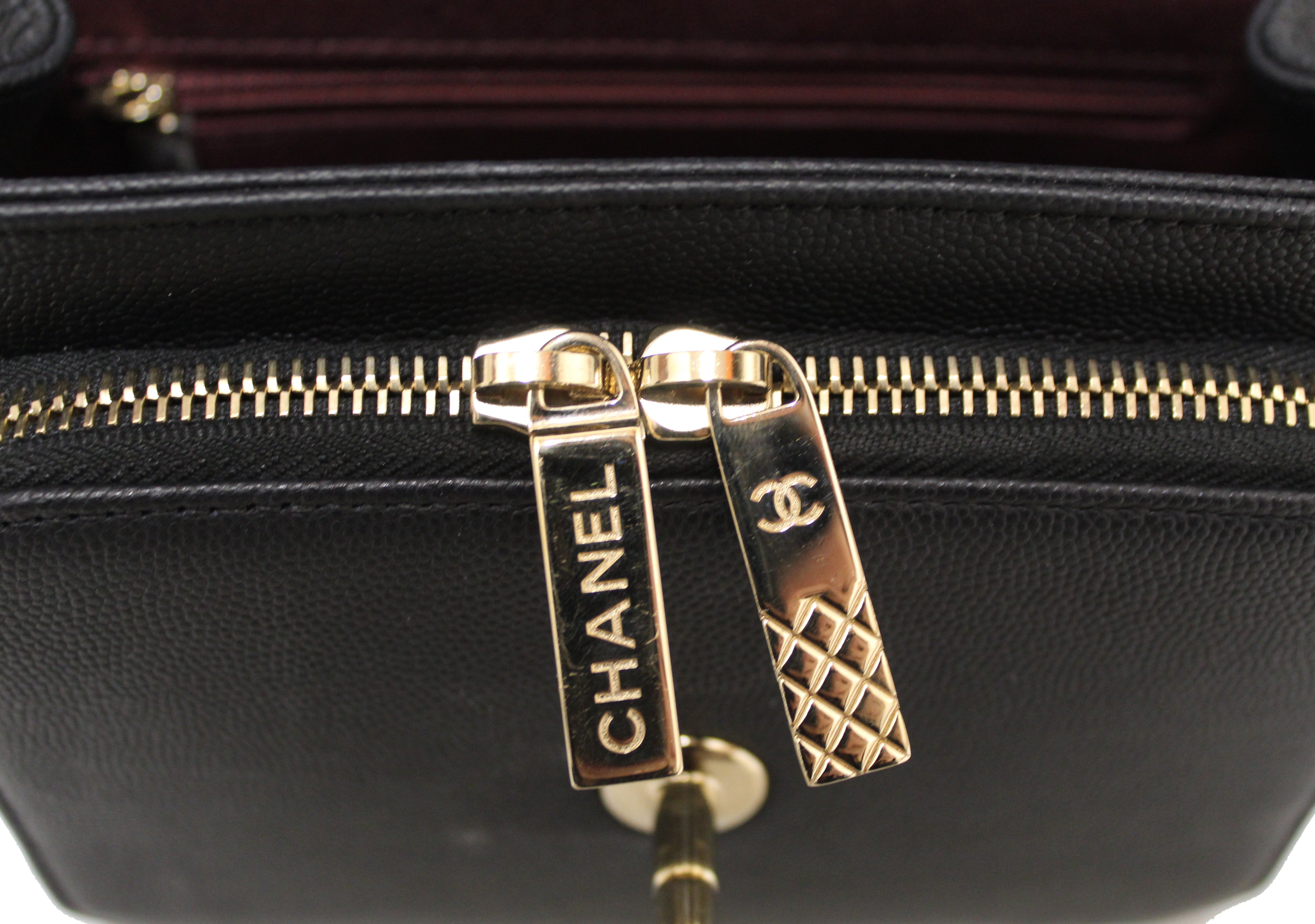 Authentic Chanel Black Caviar Leather Small Business Affinity Messenger Crossbody Bag