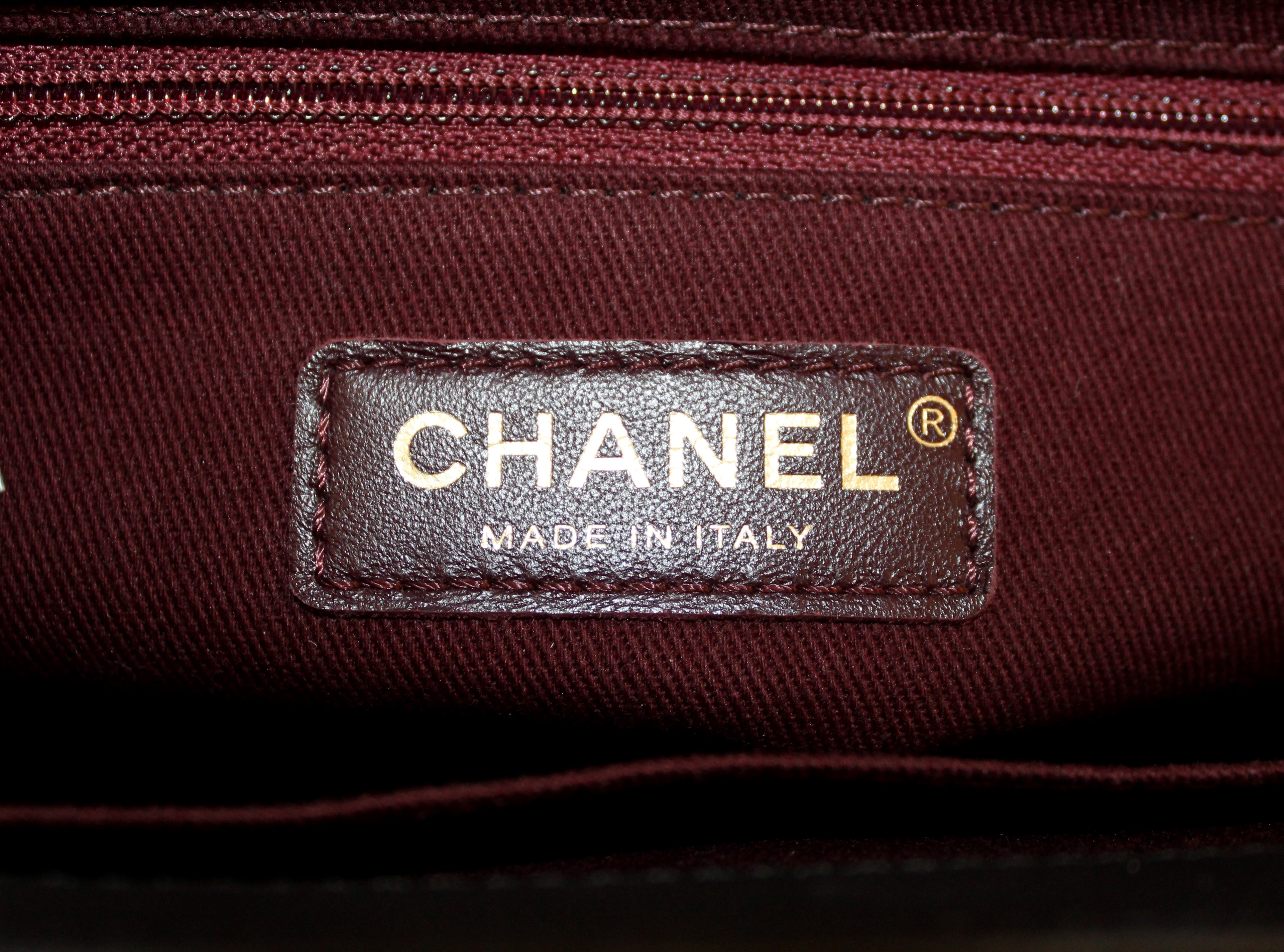 Authentic Chanel Black Caviar Leather Small Business Affinity Messenger Crossbody Bag