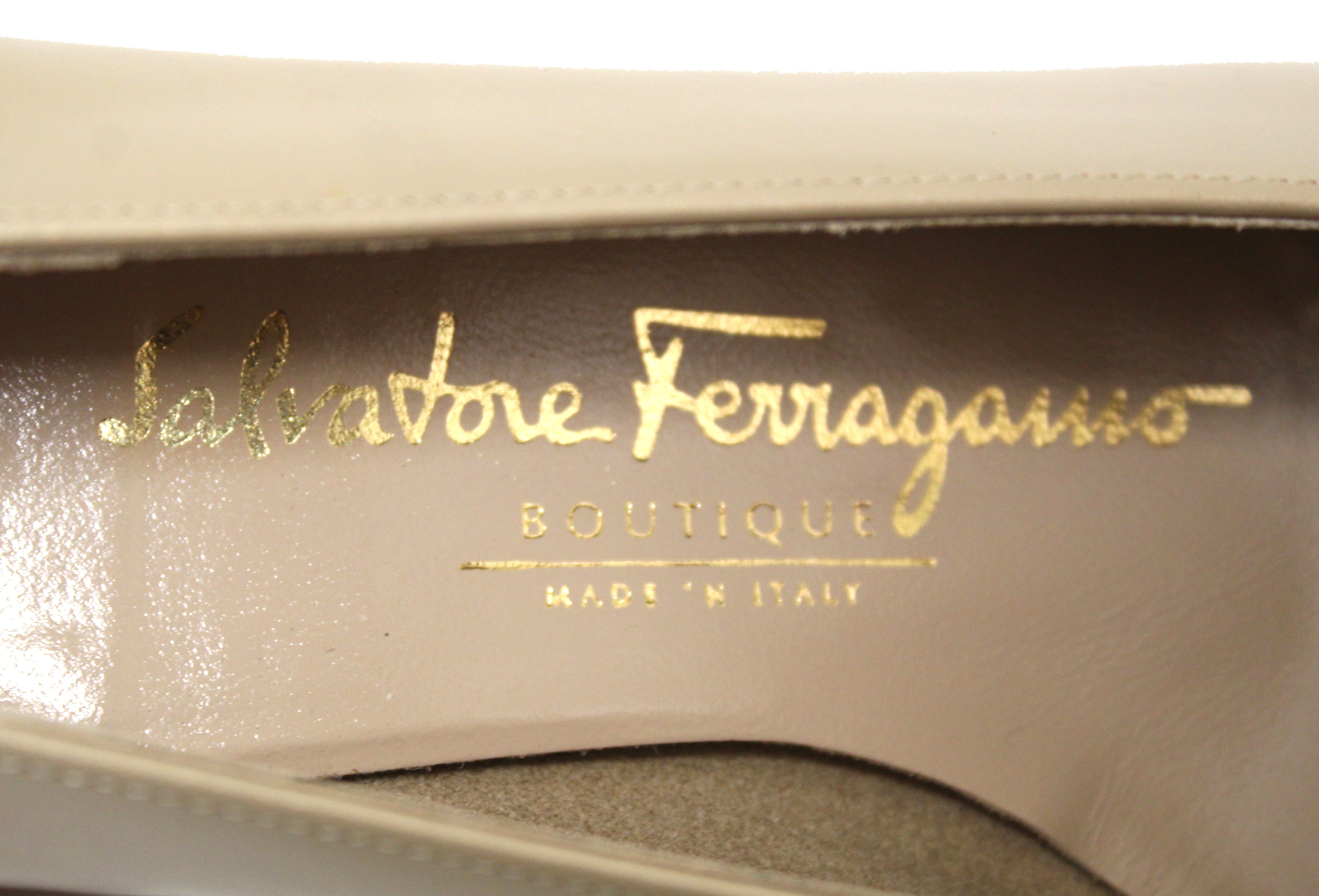 Authentic NEW Salvatore Ferragamo Beige Calf Leather Pumps Size 5.5B