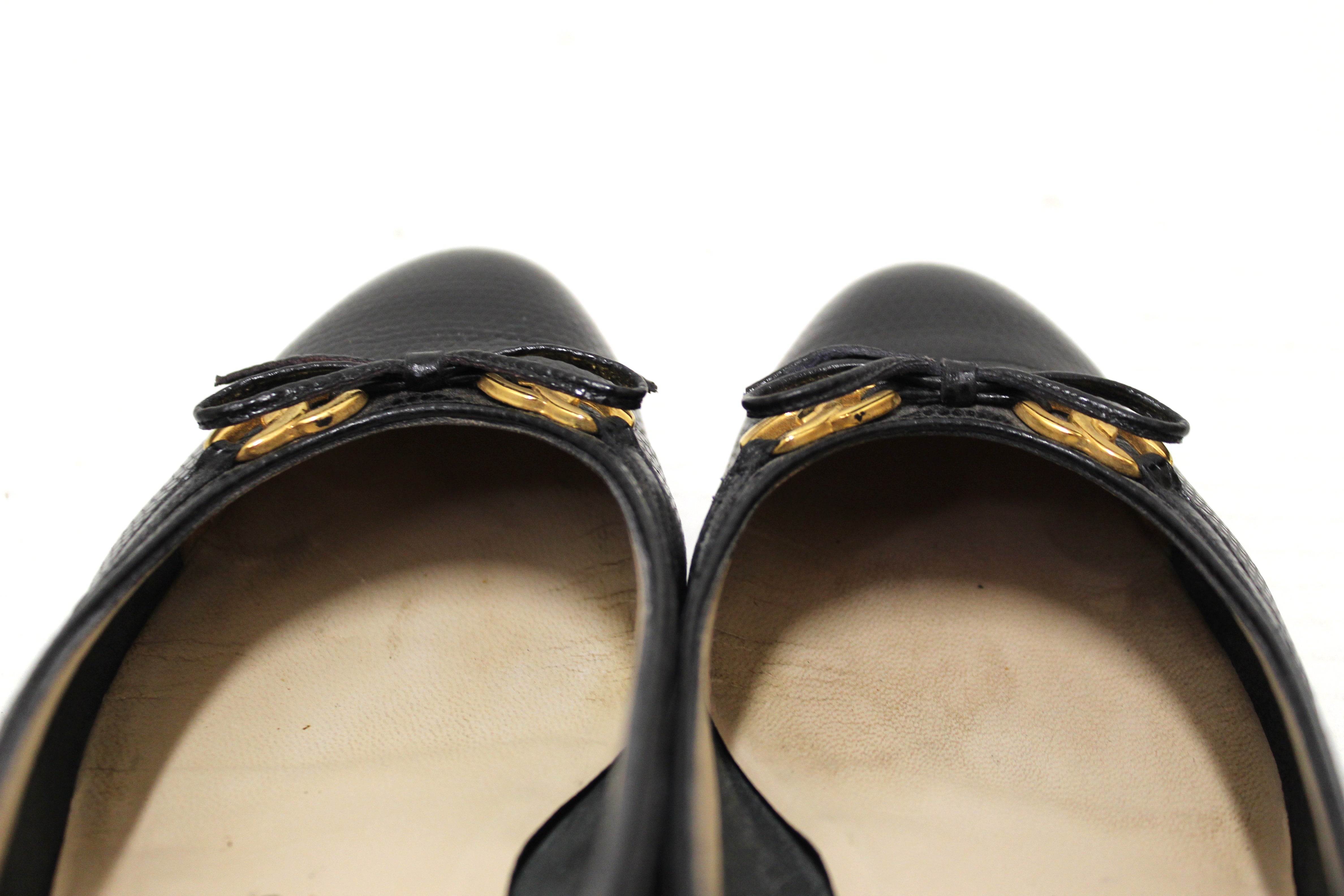 Authentic Salvatore Ferragamo Black Snakeskin Embossed Leather Pumps Size 6.5