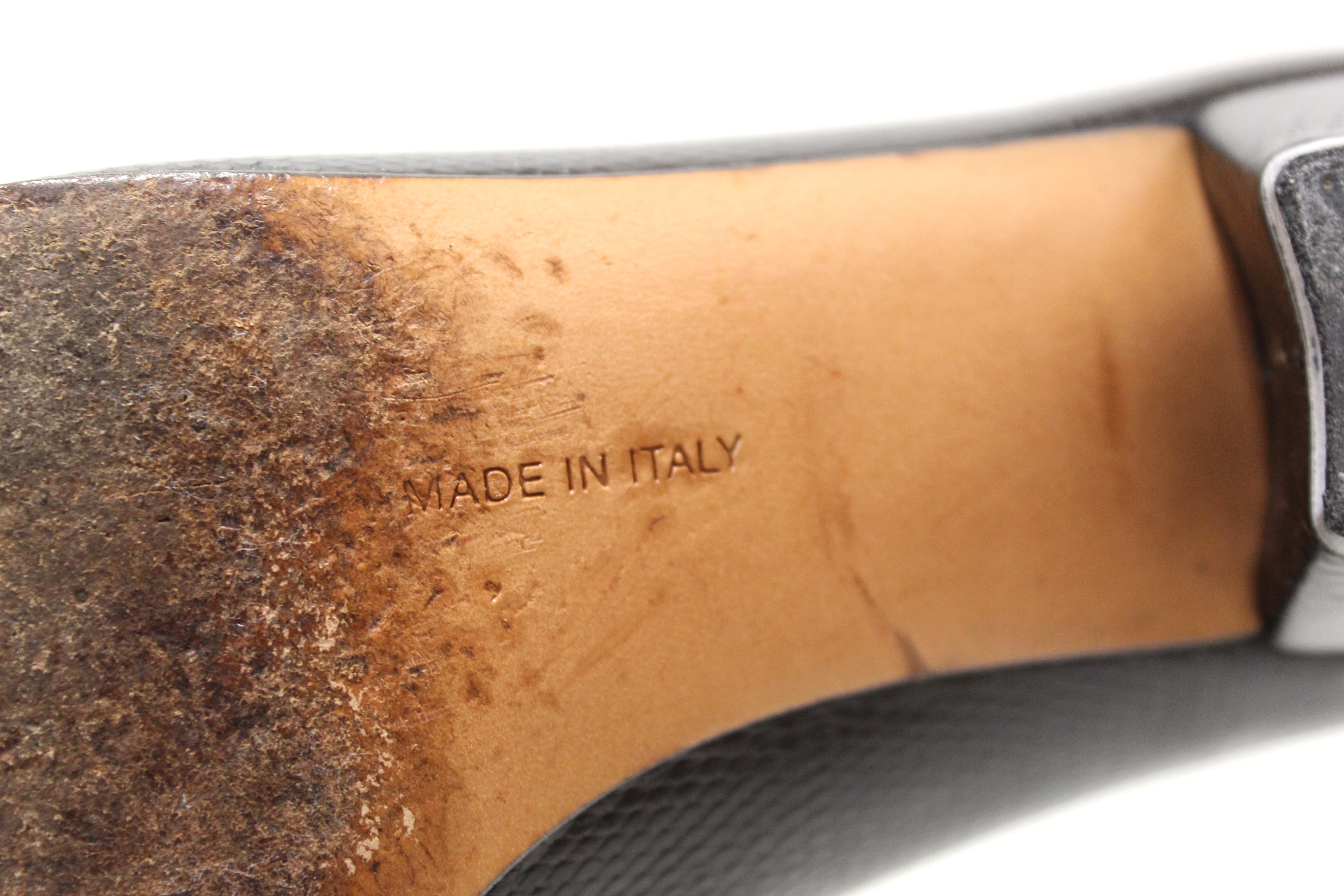 Authentic Salvatore Ferragamo Black Snakeskin Embossed Leather Pumps Size 6.5