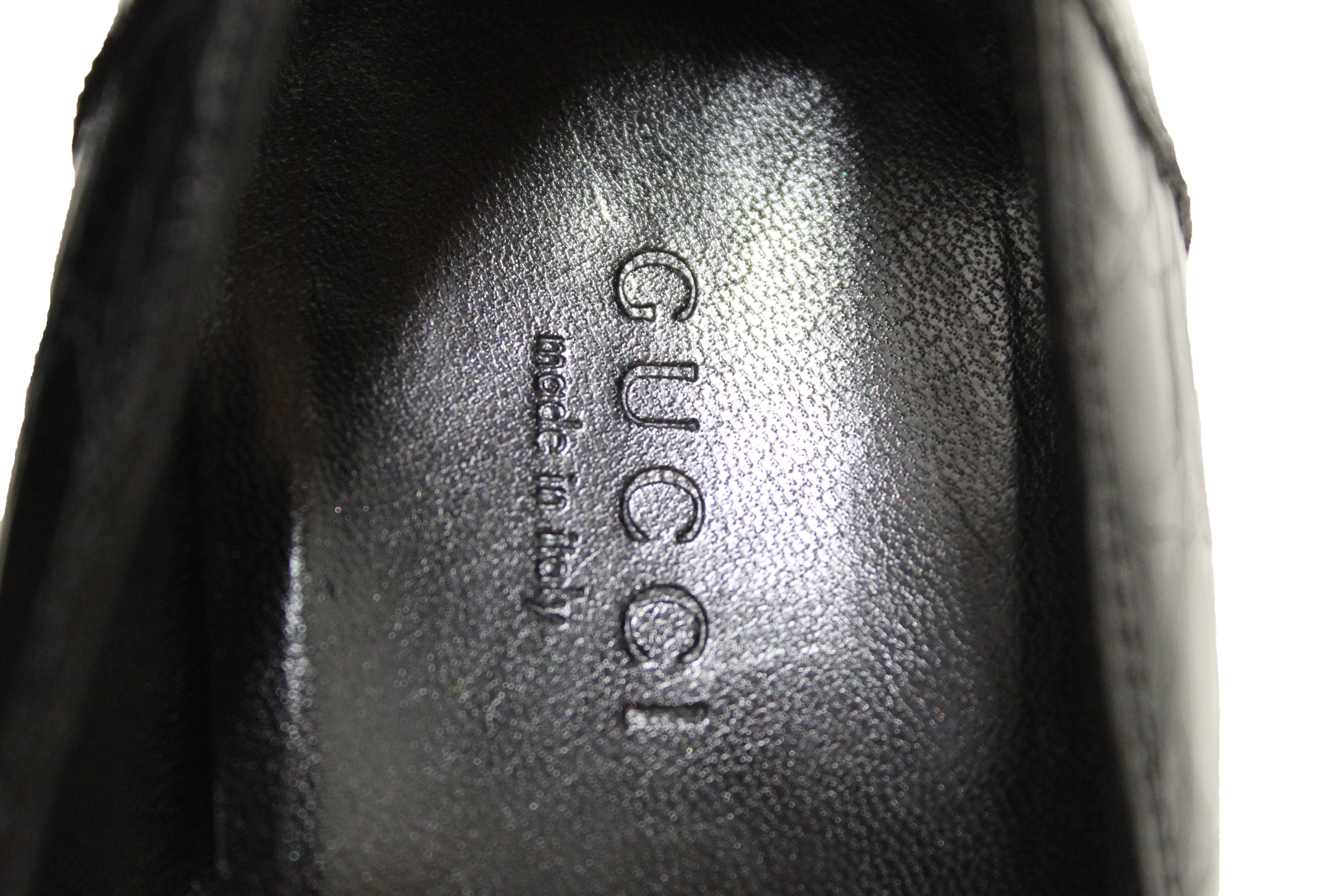 Authentic Gucci Black Crocodile Closed Toe Pumps Shoes Size 5.5B