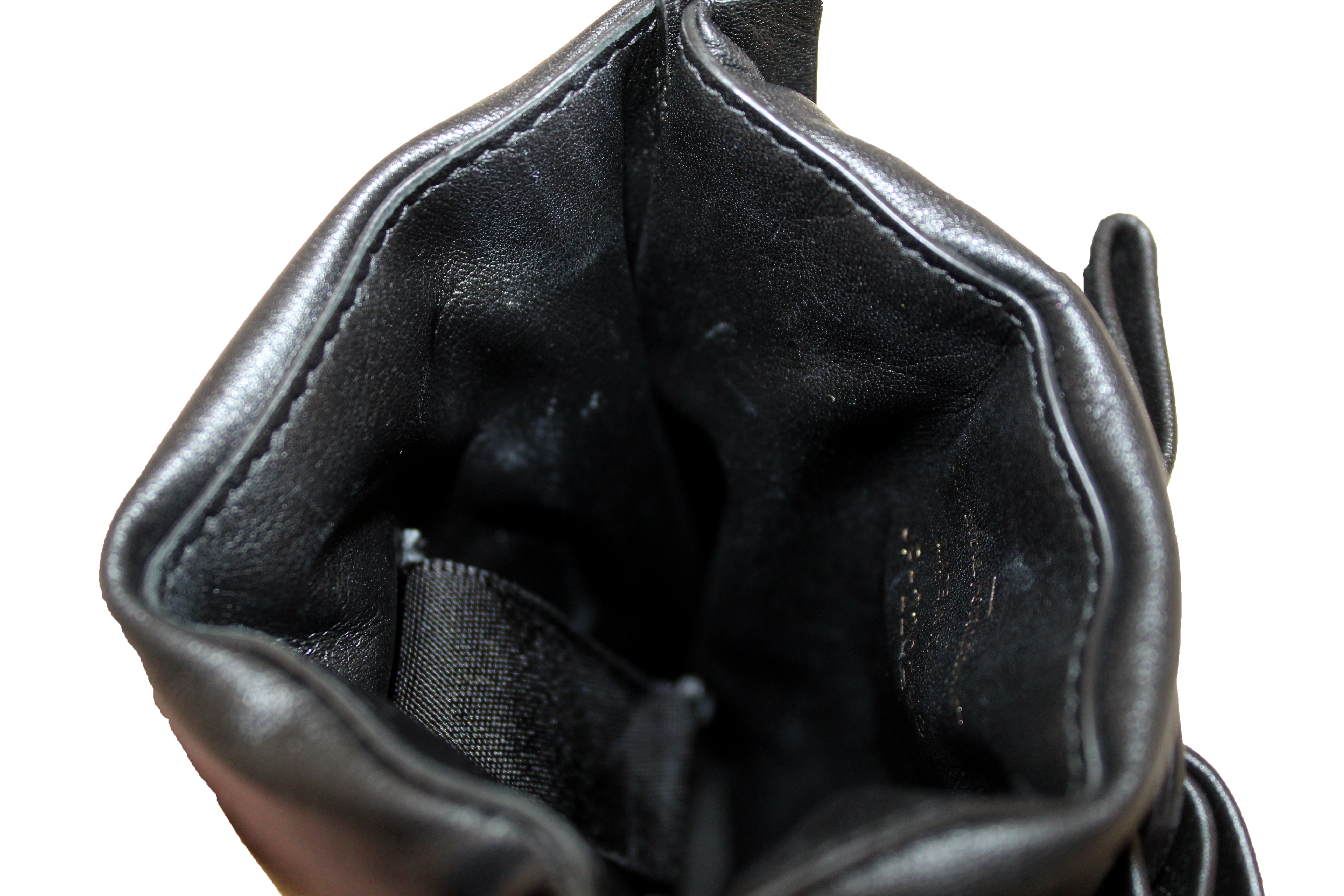Authentic Salvatore Ferragamo Black Leather Viva Bow Smartphone Case Bag