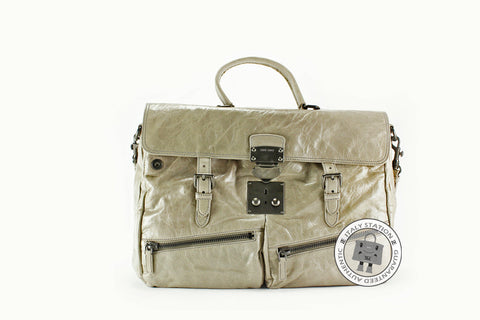 Miu Miu RN0727 Qjb Nappa Shine Nube / F0424 Calfskin Tote Bag
