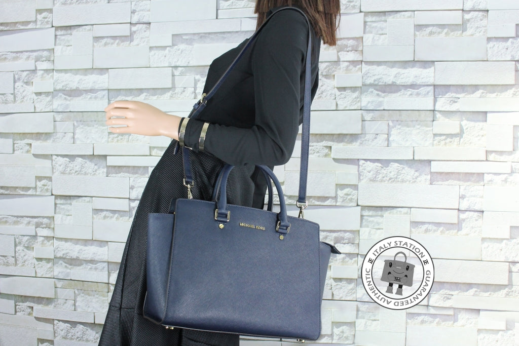 MICHAEL KORS Michael Kors 30S3GLMS7L Selma LG TZ Satchel Navy / 406 Ca | Italystation.com - Shop Now at italystation.com