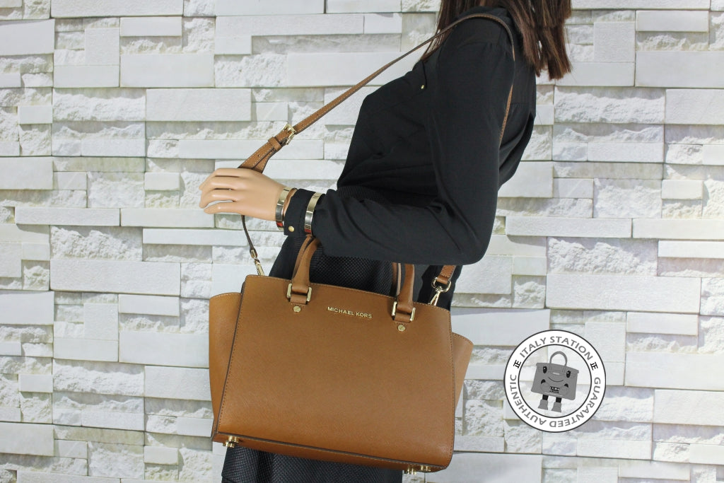MICHAEL KORS Michael Kors 30S3GLMS2L Selma  Luggage / 230 Calfskin Tot | Italystation.com - Shop Now at italystation.com