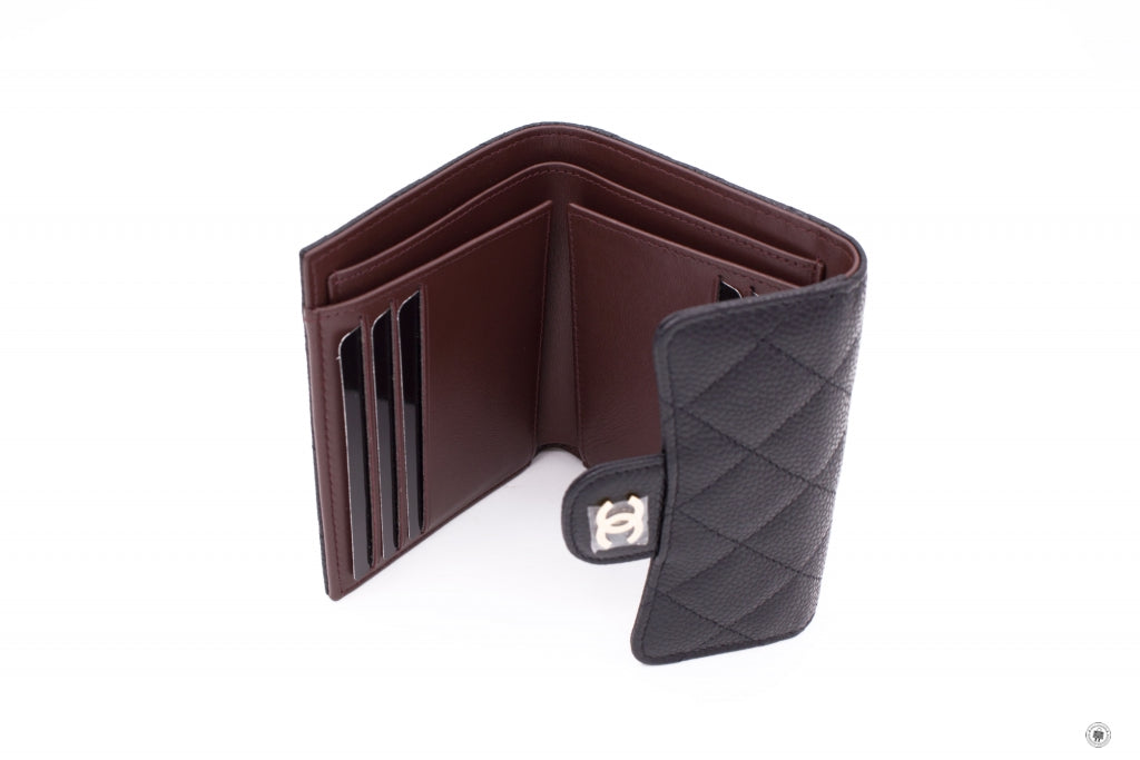 CHANEL Chanel AP0231 Y01588 Classic Fold Wallet (old Model: A82288) Bl | Italystation.com - Shop Now at italystation.com