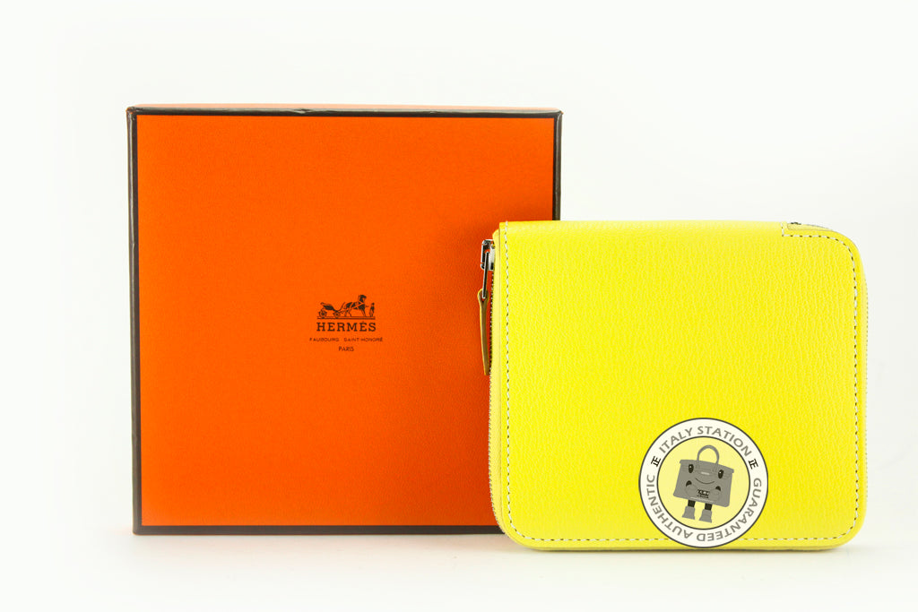 HERMES Hermes Evelyne H Dots Zip Lime / 9R Goat Short Wallet Phw | Italystation.com - Shop Now at italystation.com