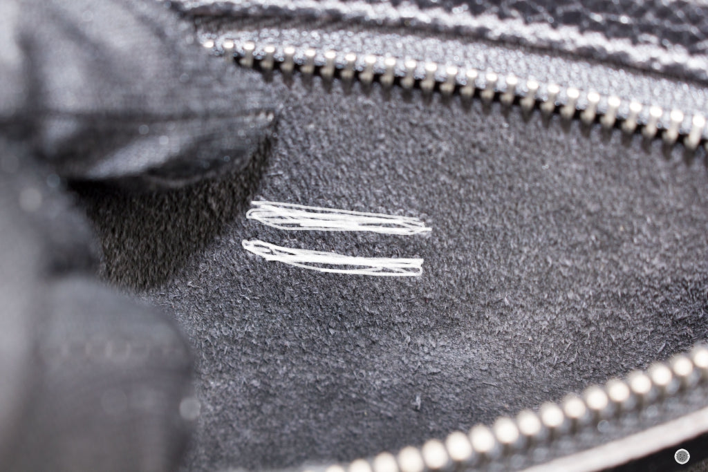 CELINE Celine 16779 3DRU Luggage Black / 0N38 Calfskin Micro Tote Bag  | Italystation.com - Shop Now at italystation.com
