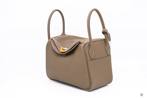 Hermes H073428 Lindy Etoupe / CC18 Taurillon Clemence 26 Shoulder Bags Ghw