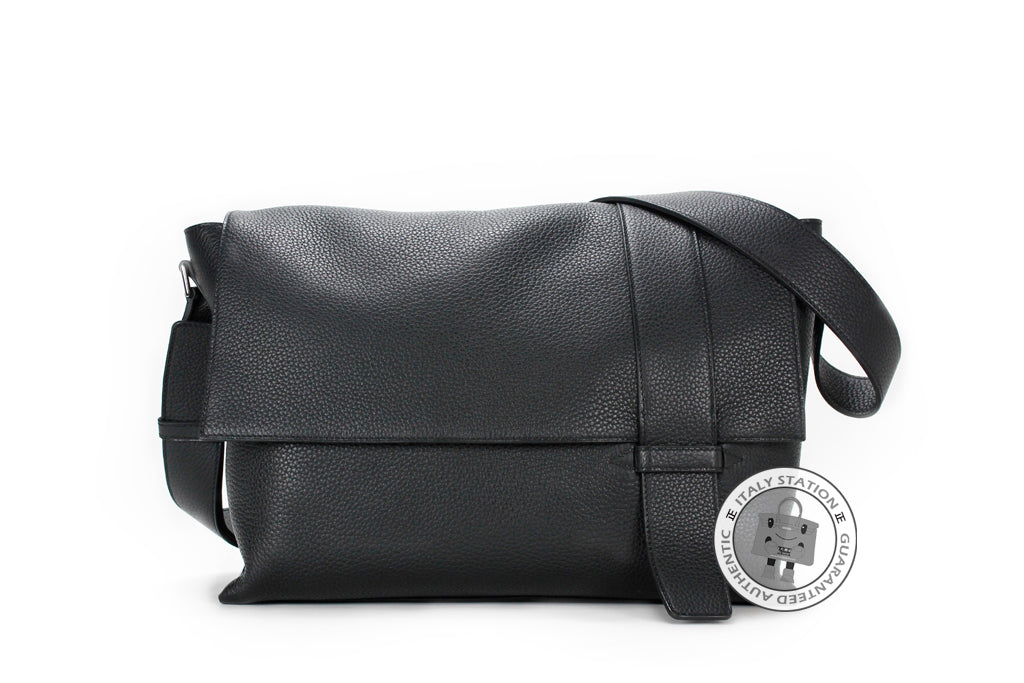 HERMES Hermes Alfred Black / CK89 Taurillon Clemence Messenger Bags Ph | Italystation.com - Shop Now at italystation.com
