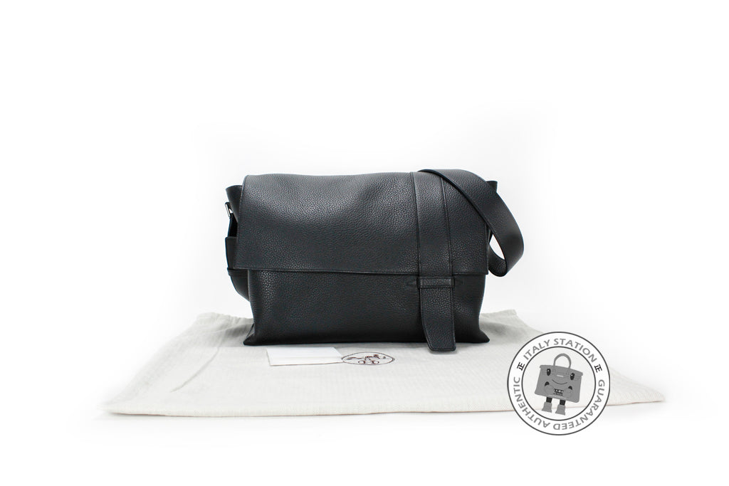 HERMES Hermes Alfred Black / CK89 Taurillon Clemence Messenger Bags Ph | Italystation.com - Shop Now at italystation.com