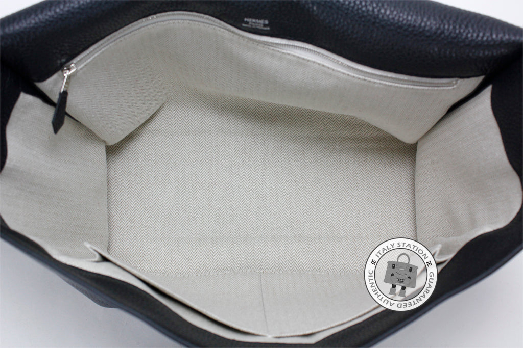 HERMES Hermes Alfred Black / CK89 Taurillon Clemence Messenger Bags Ph | Italystation.com - Shop Now at italystation.com