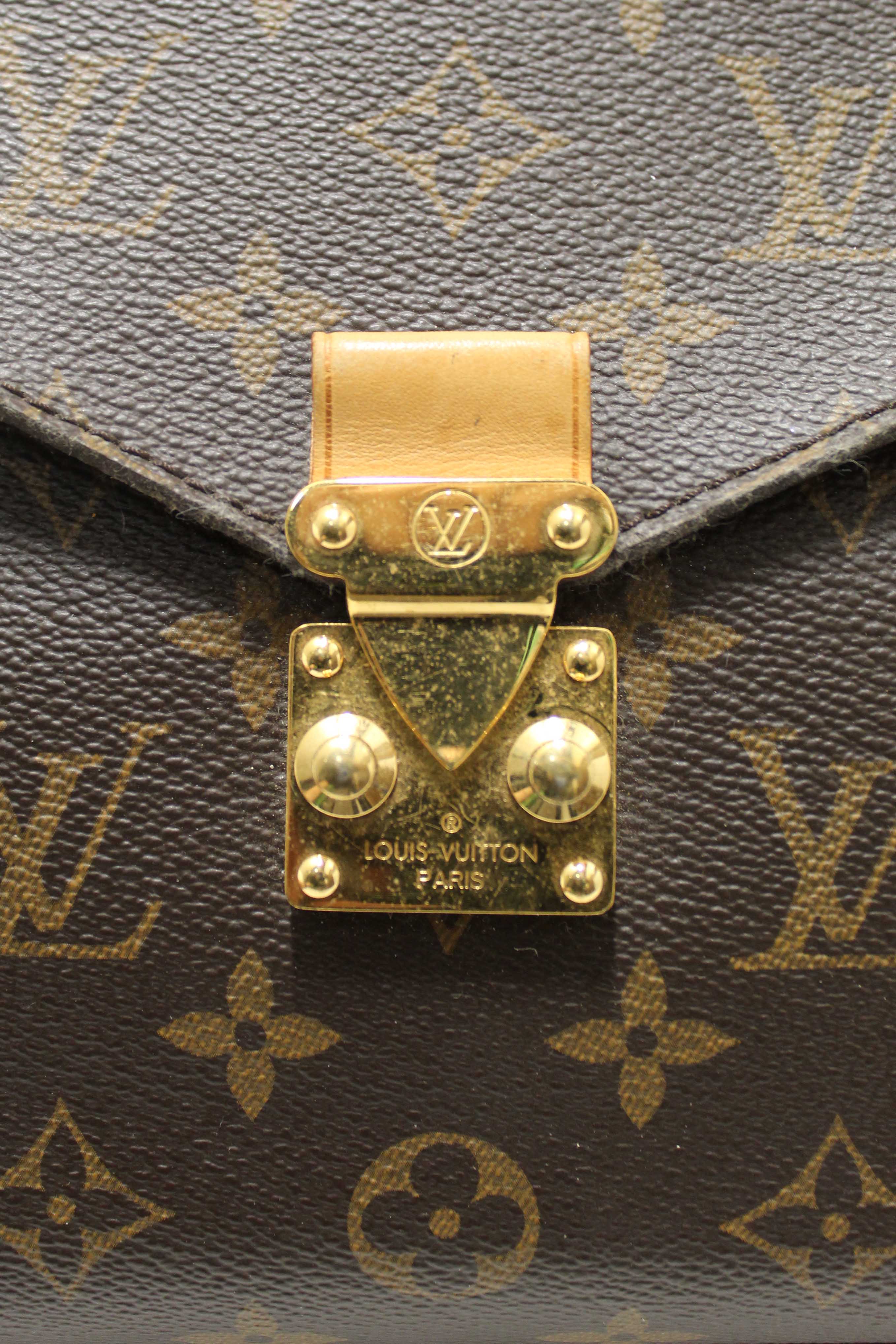 Authentic Louis Vuitton Classic Monogram Canvas Metis Tote Shoulder Bag