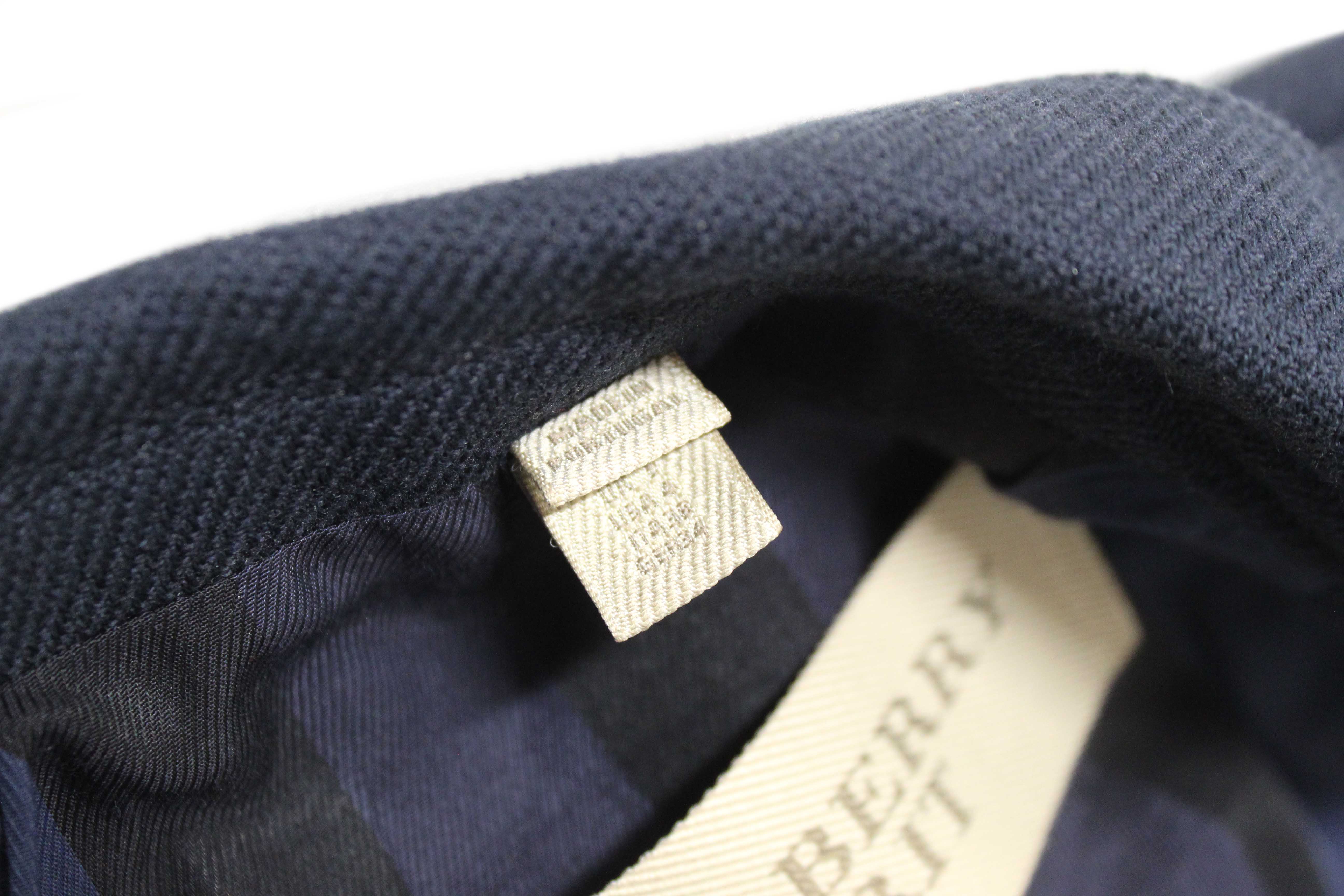 Authentic Burberry Navy Blue Brit Blazer Jacket size 4