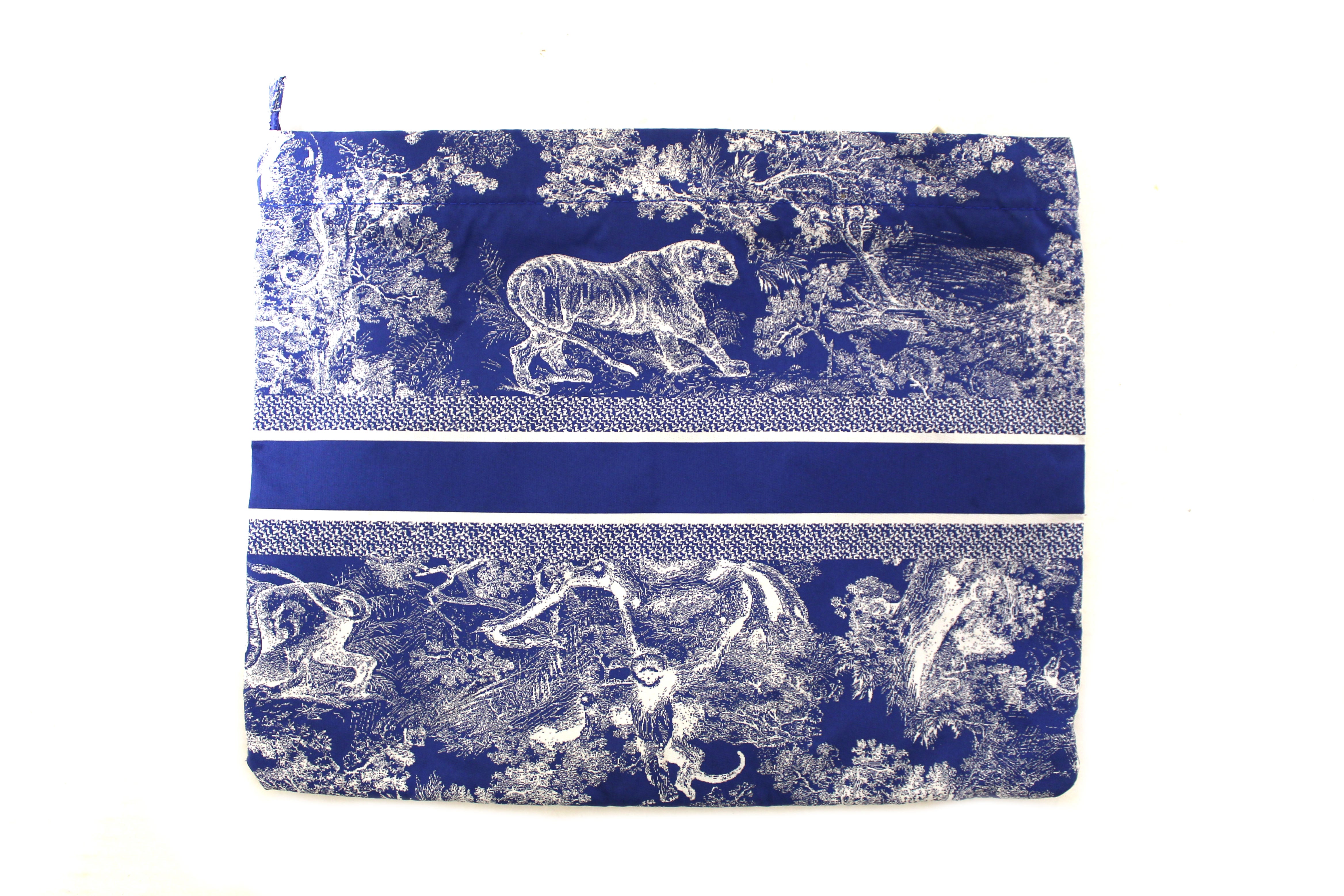 Authentic NEW Christian Dior Blue Toile de Jouy Reverse Technical Fabric DiorTravel Zipped Pouch