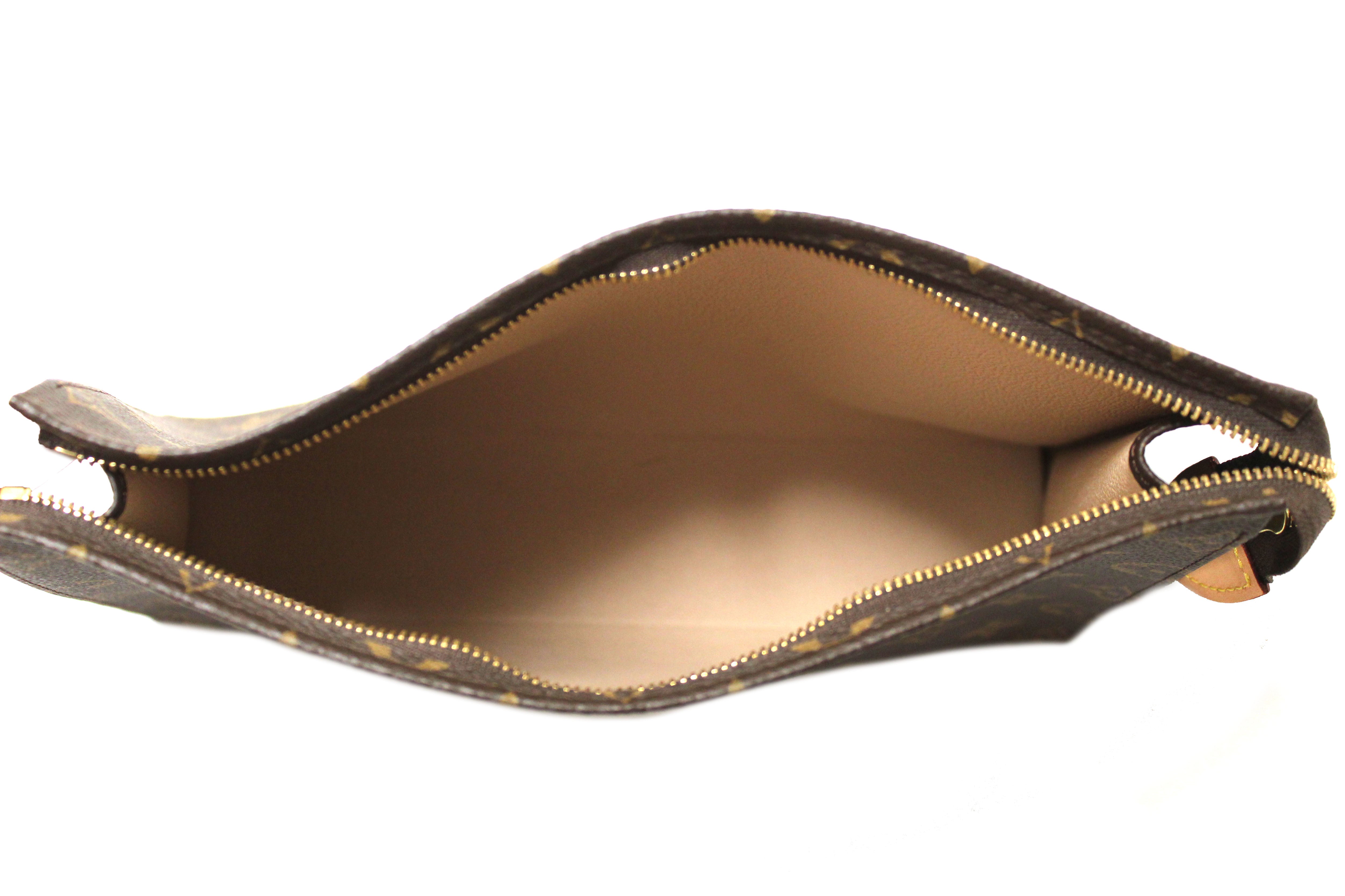 Authentic Louis Vuitton Classic Monogram Toiletry Pouch 26