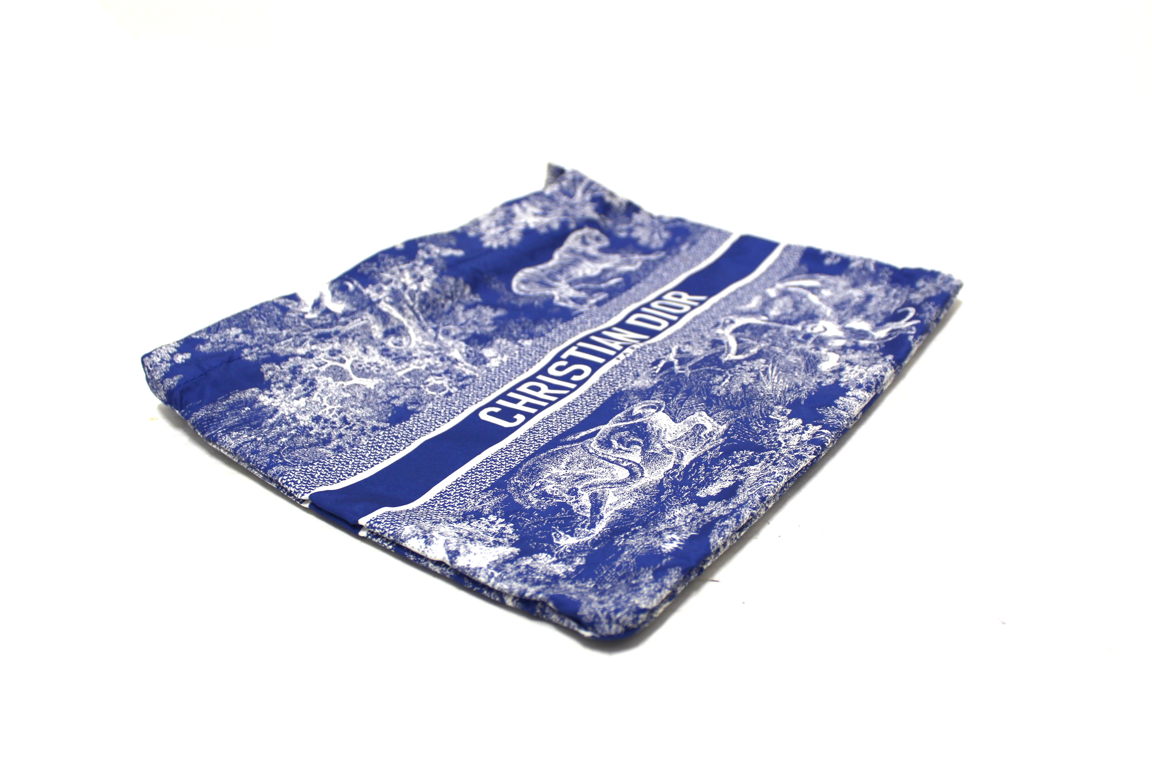 Authentic NEW Christian Dior Blue Toile de Jouy Reverse Technical Fabric DiorTravel Zipped Pouch