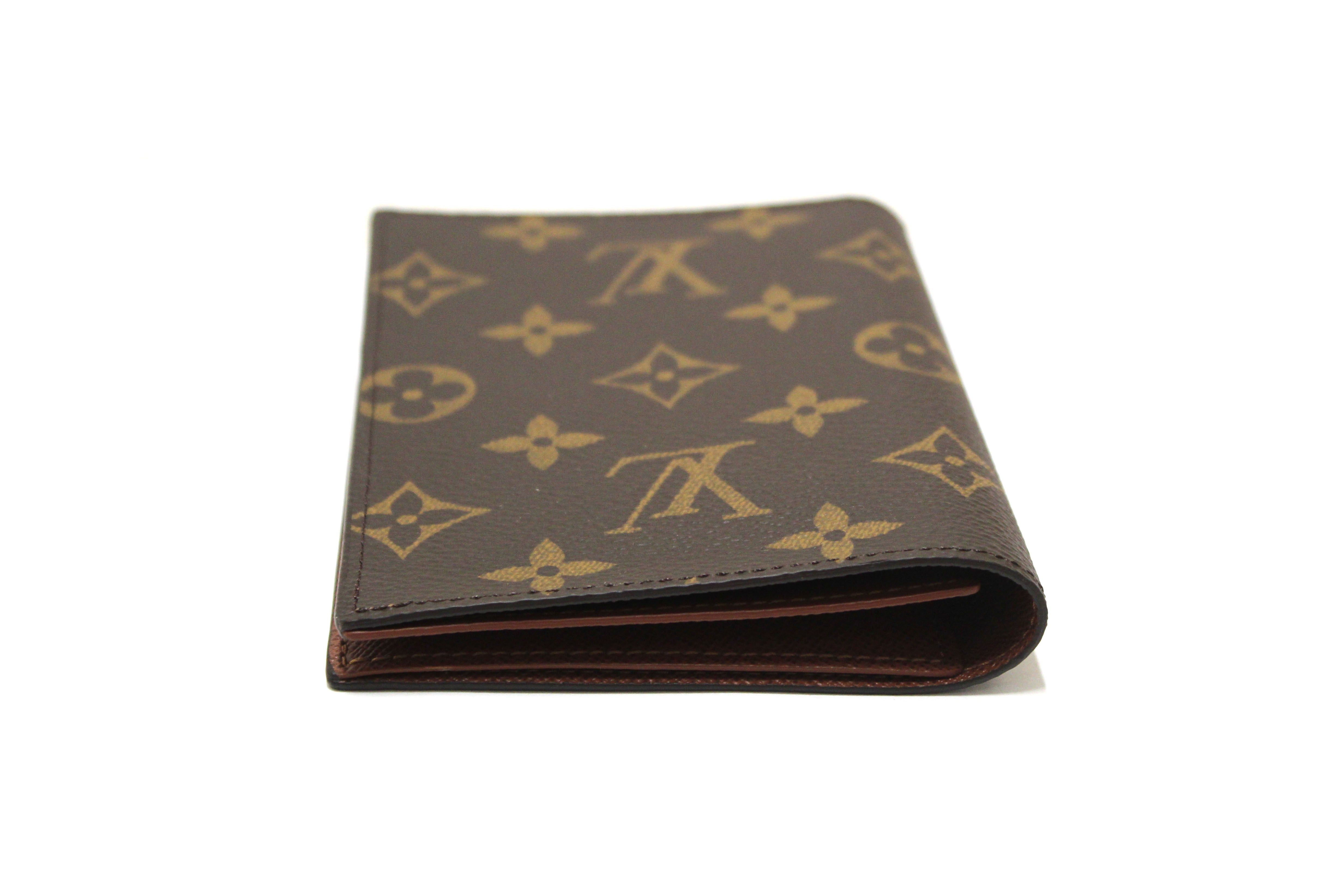 Authentic Louis Vuitton Classic Monogram Canvas Passport Cover Holder