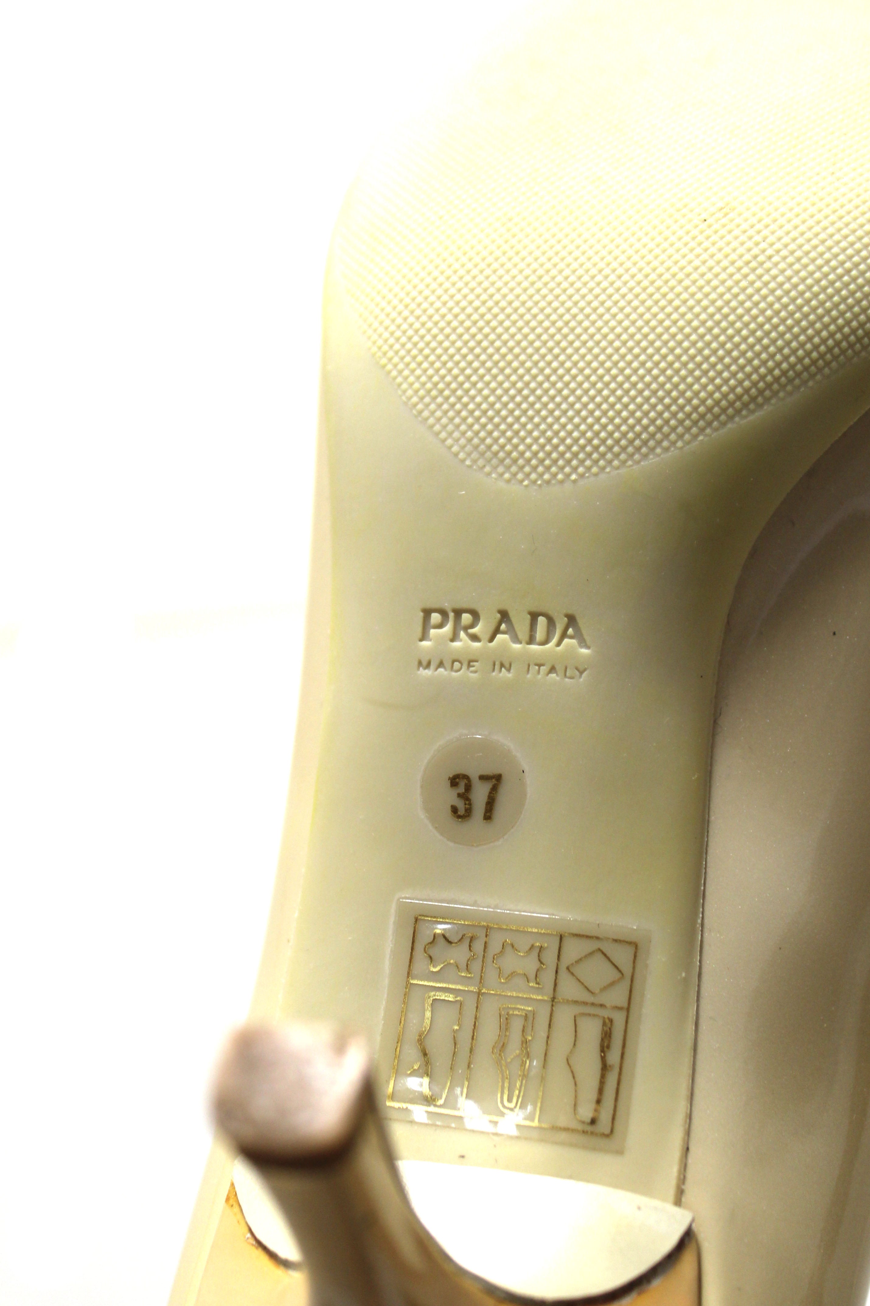 Authentic Prada Calzature Donna Shimmer Beige Bow Patent Leather Kitten Heel Shoes Size 37