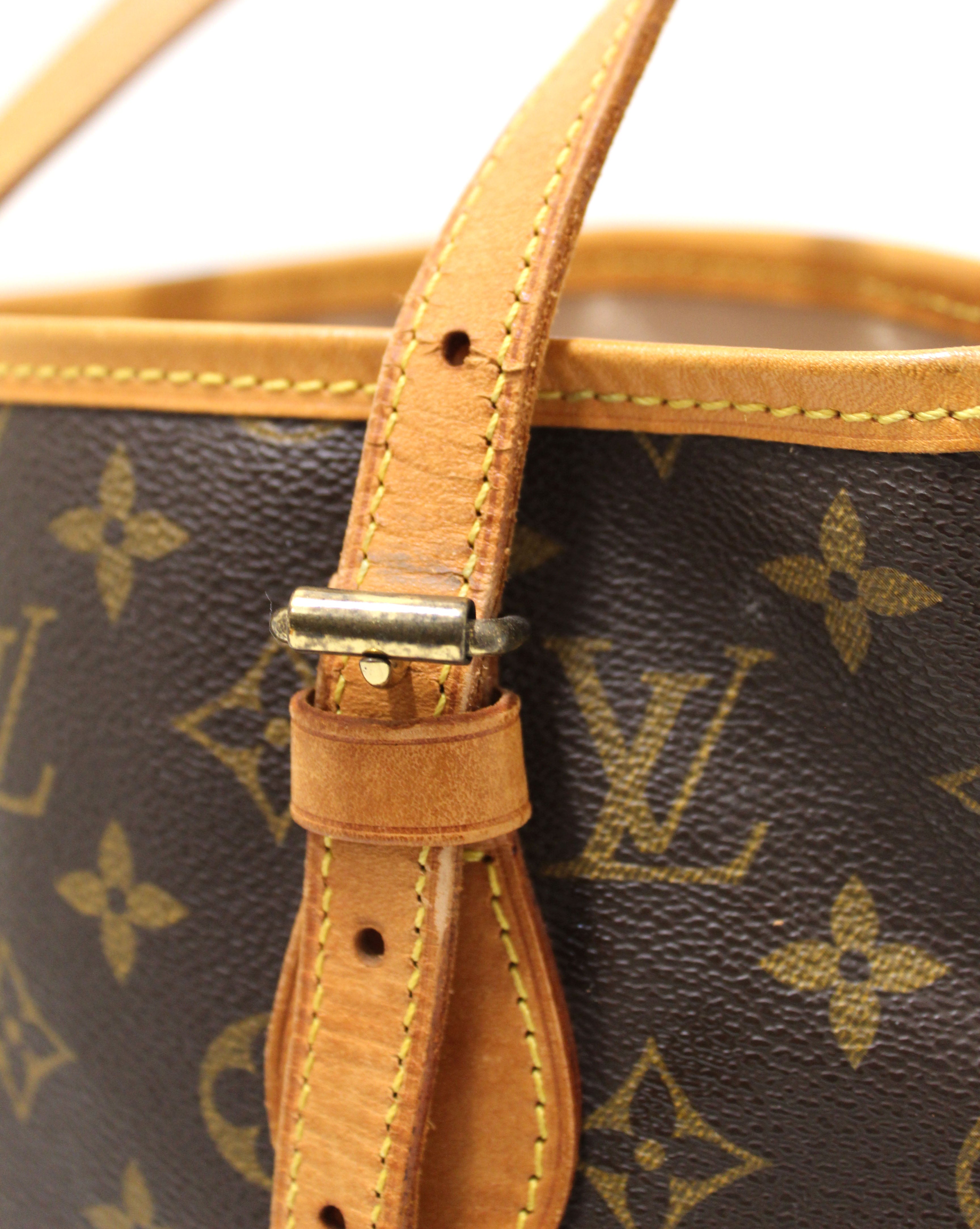 Louis-Vuitton Bucket Bag pm with Zipper Pouch and Dust Bag Leather Monogram