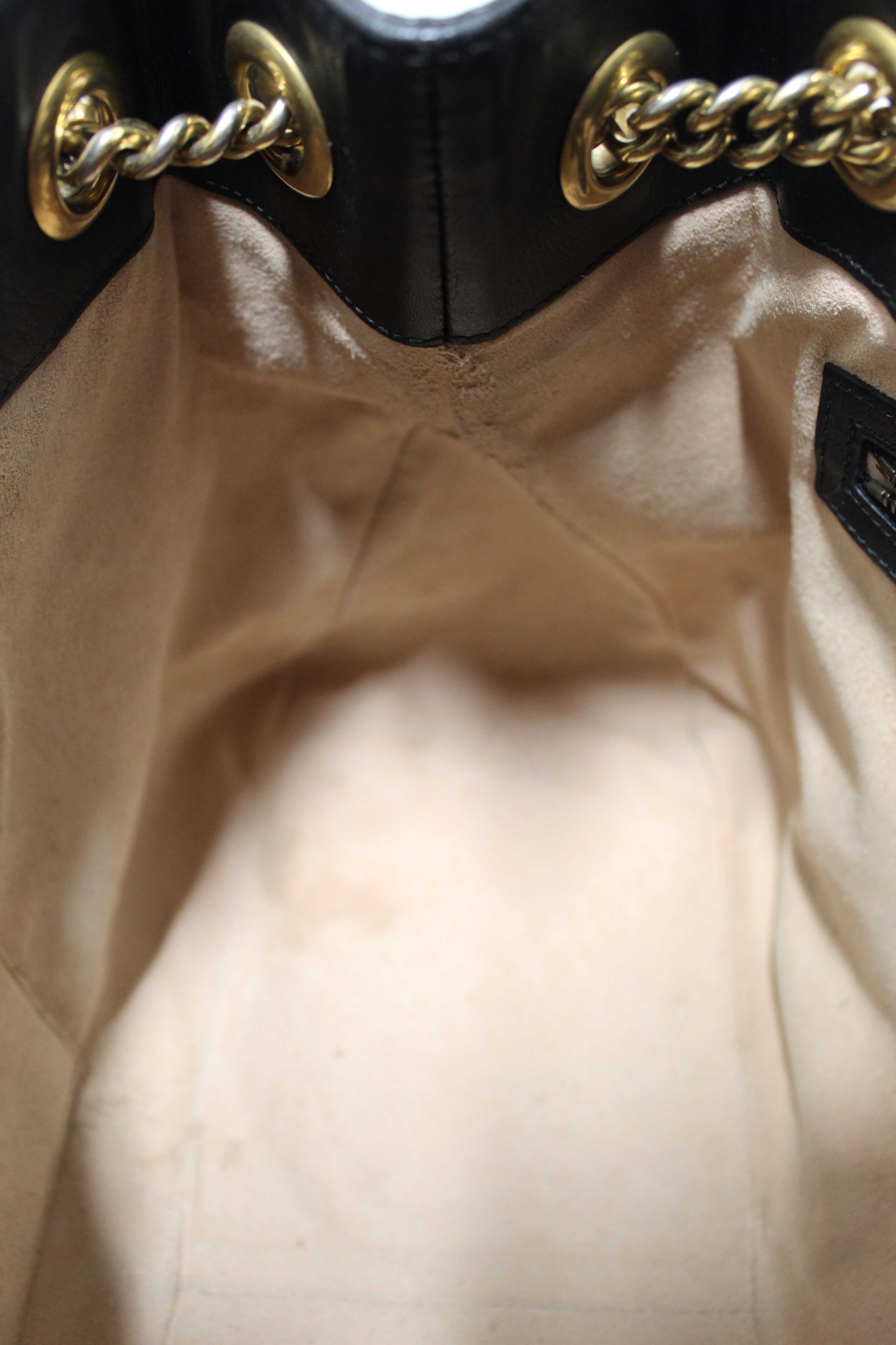 Authentic Gucci Black Leather Marmont Matelasse Medium Shoulder Tote 453569