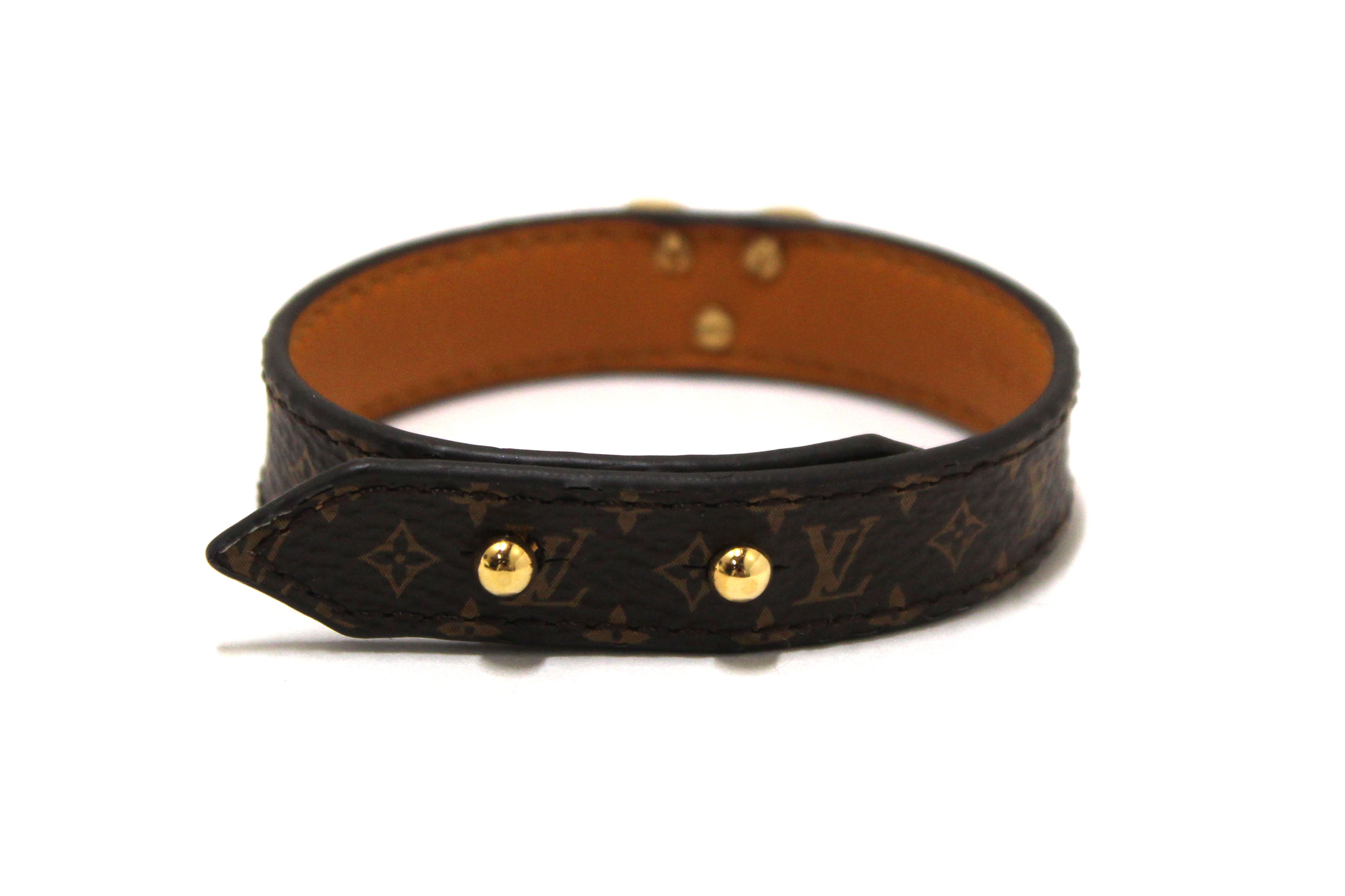 Authentic Louis Vuitton Monogram Essential V Bracelet Size 17