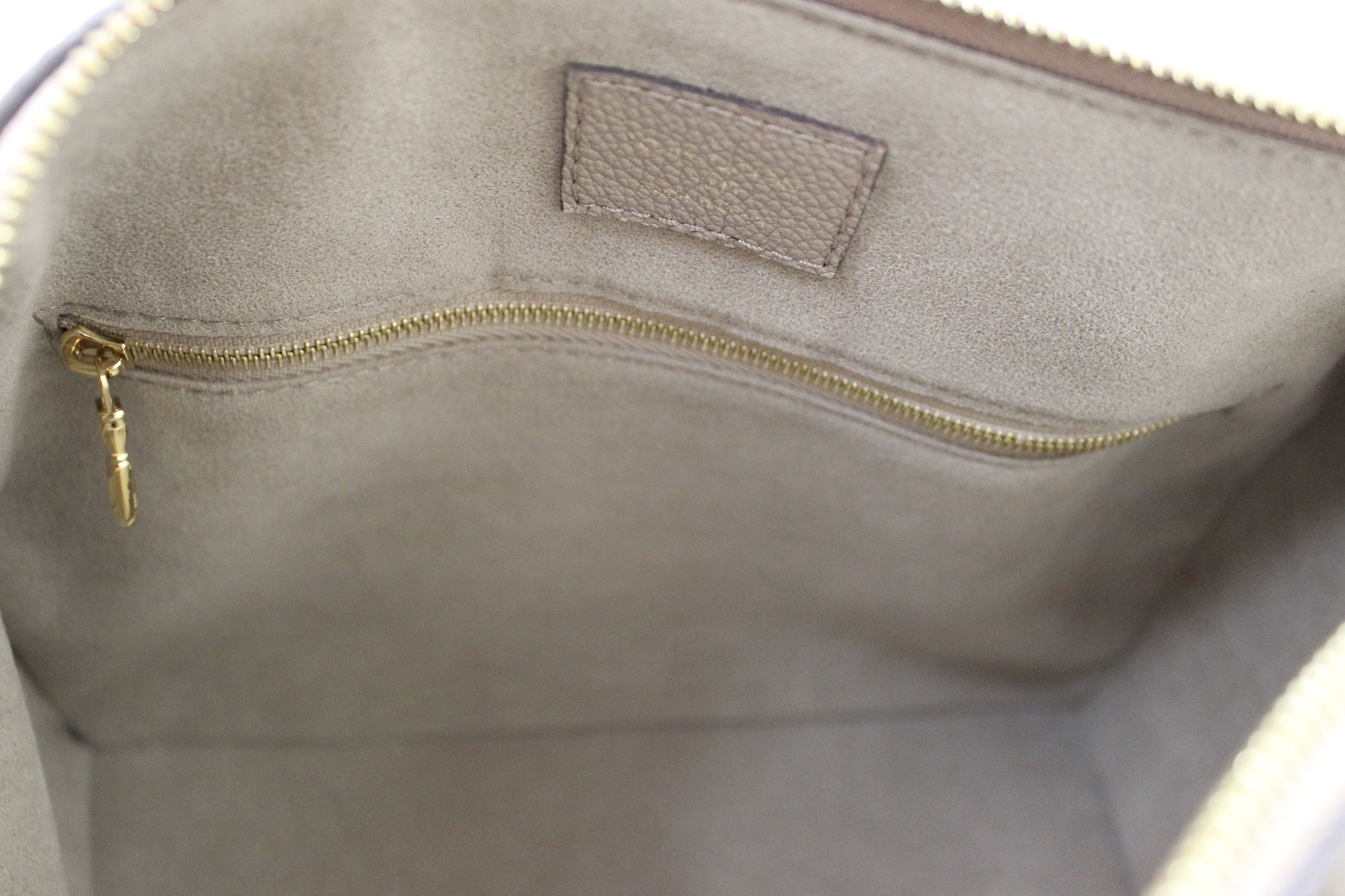 Louis Vuitton Aurore Speedy Bandouliere 25 Empreinte Crossbody Bag (724) -  ShopperBoard