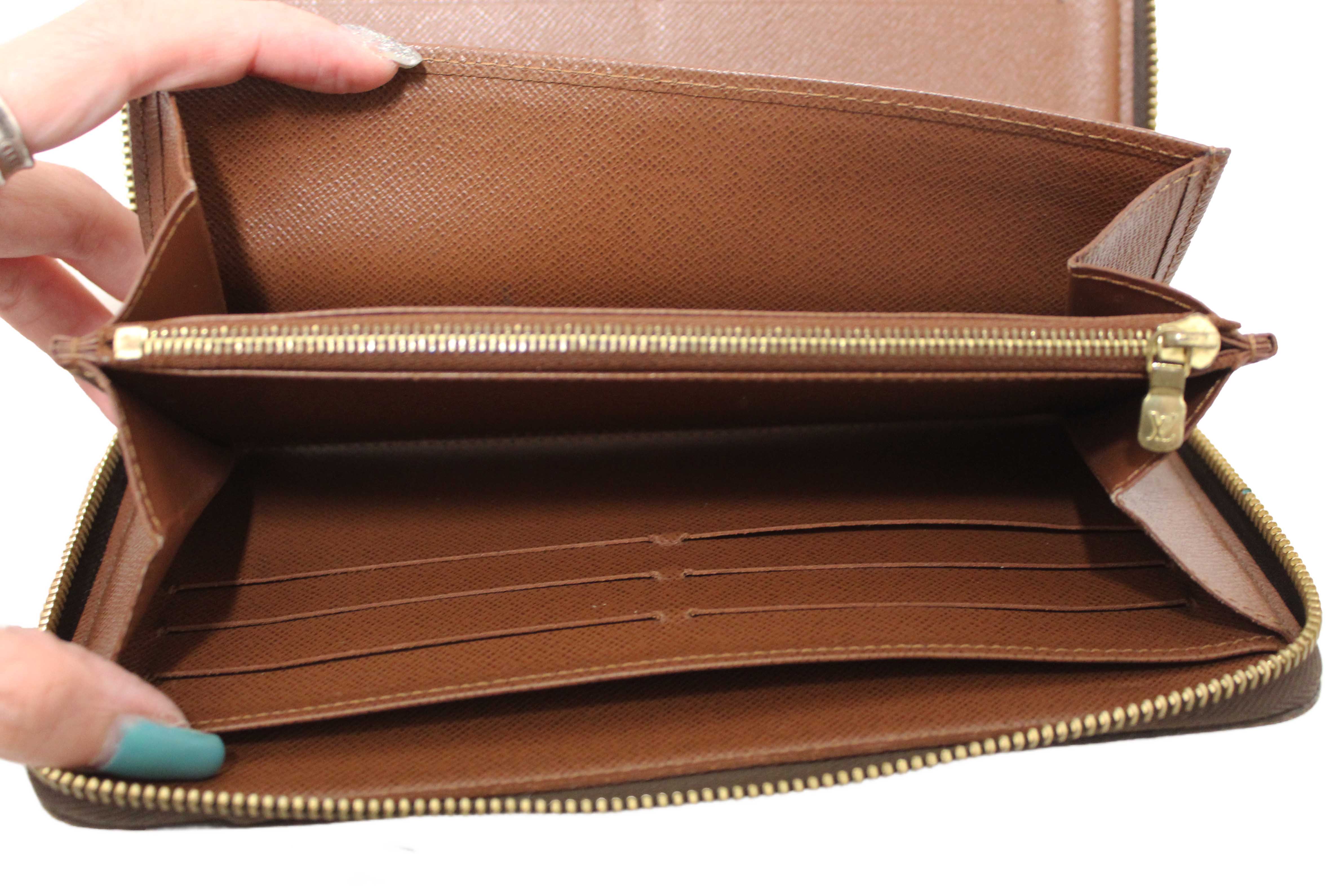 Authentic Louis Vuitton Classic Monogram Zippy Organizer Wallet